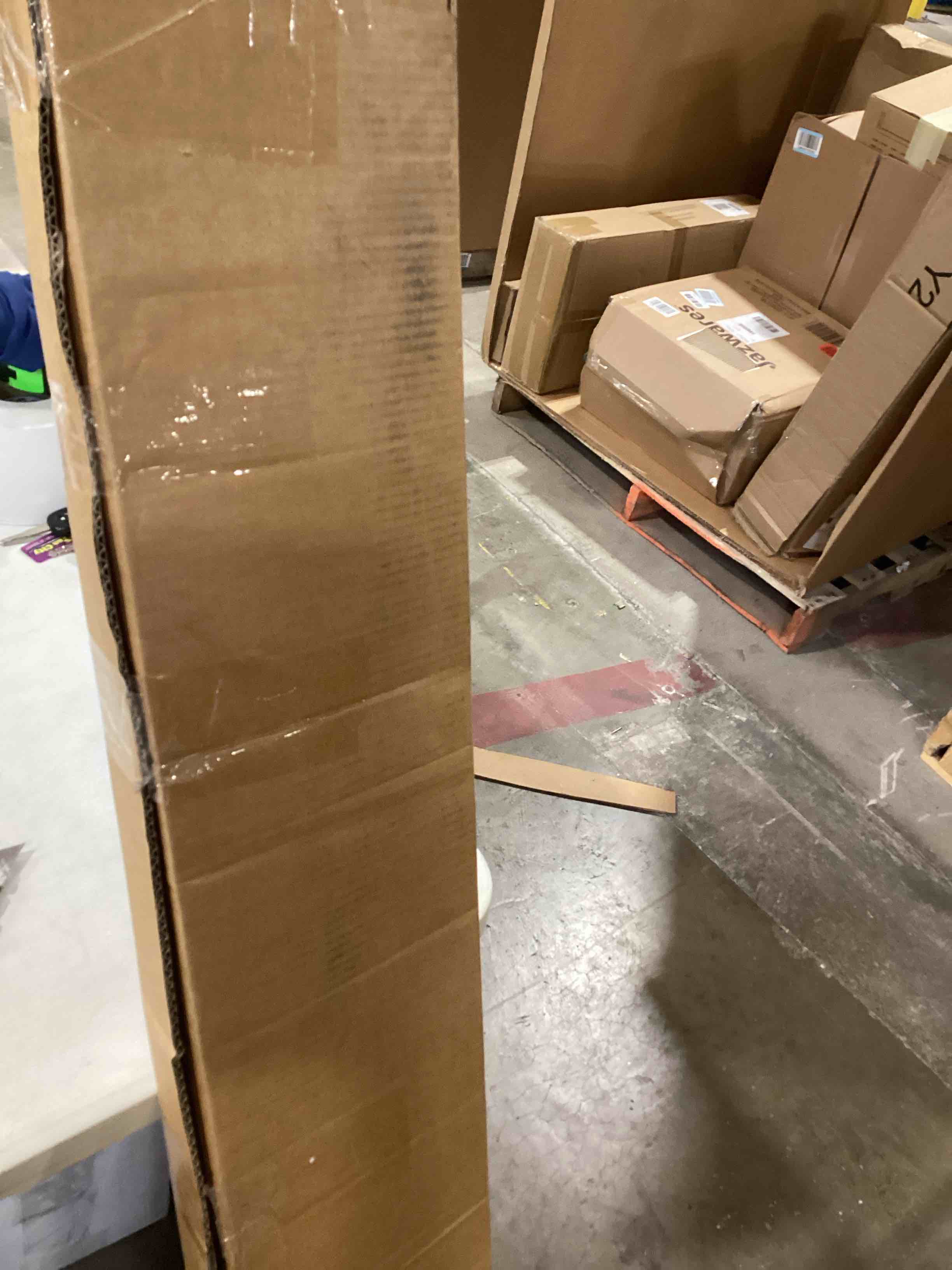 https://s3.amazonaws.com/lotting-images-prod/bidfta/YEL6787644_1723744014379.jpeg