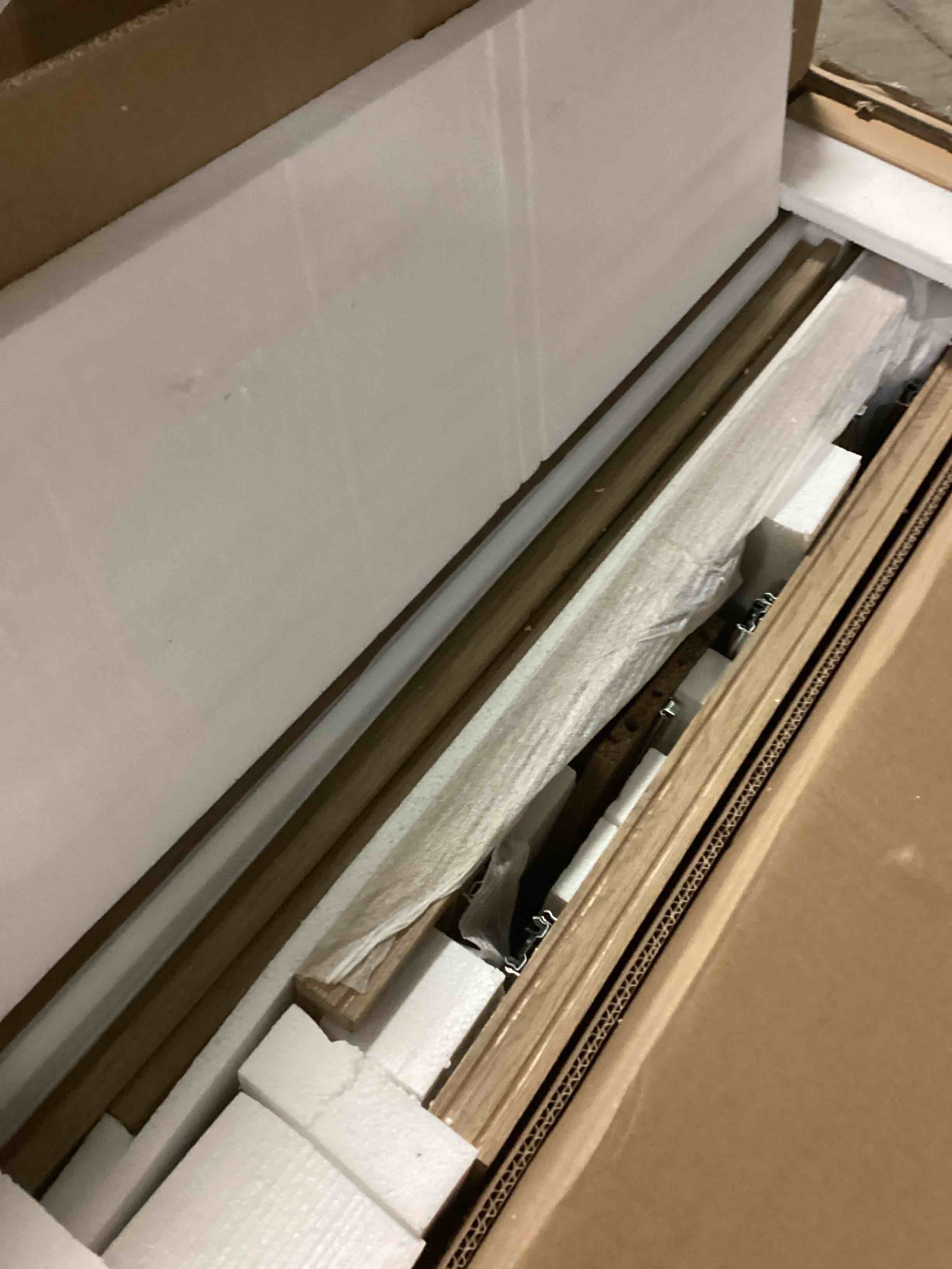 https://s3.amazonaws.com/lotting-images-prod/bidfta/YEL6787965_1737560183455.jpeg