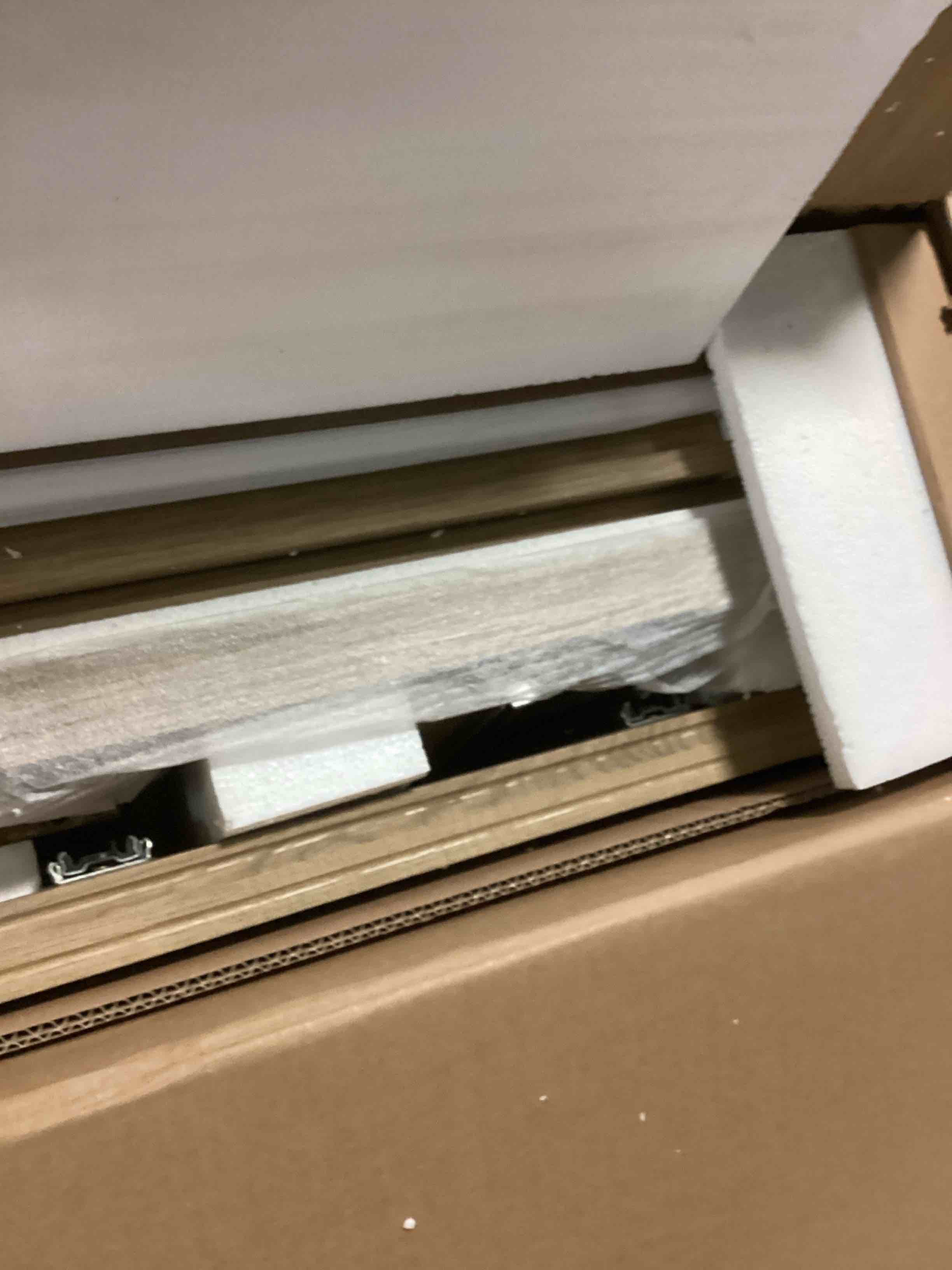 https://s3.amazonaws.com/lotting-images-prod/bidfta/YEL6787965_1737560189584.jpeg