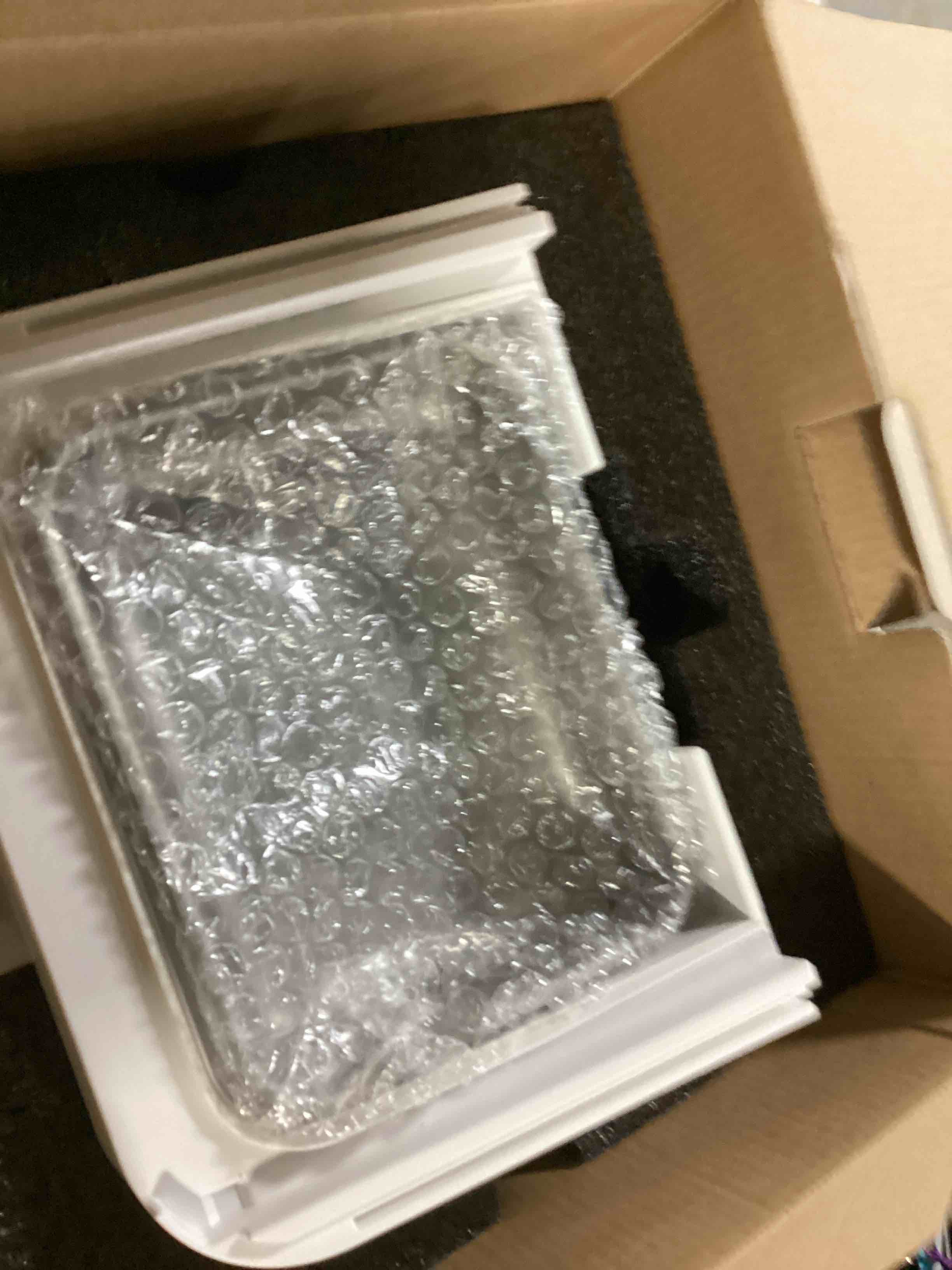 https://s3.amazonaws.com/lotting-images-prod/bidfta/YEL6788103_1737647993056.jpeg
