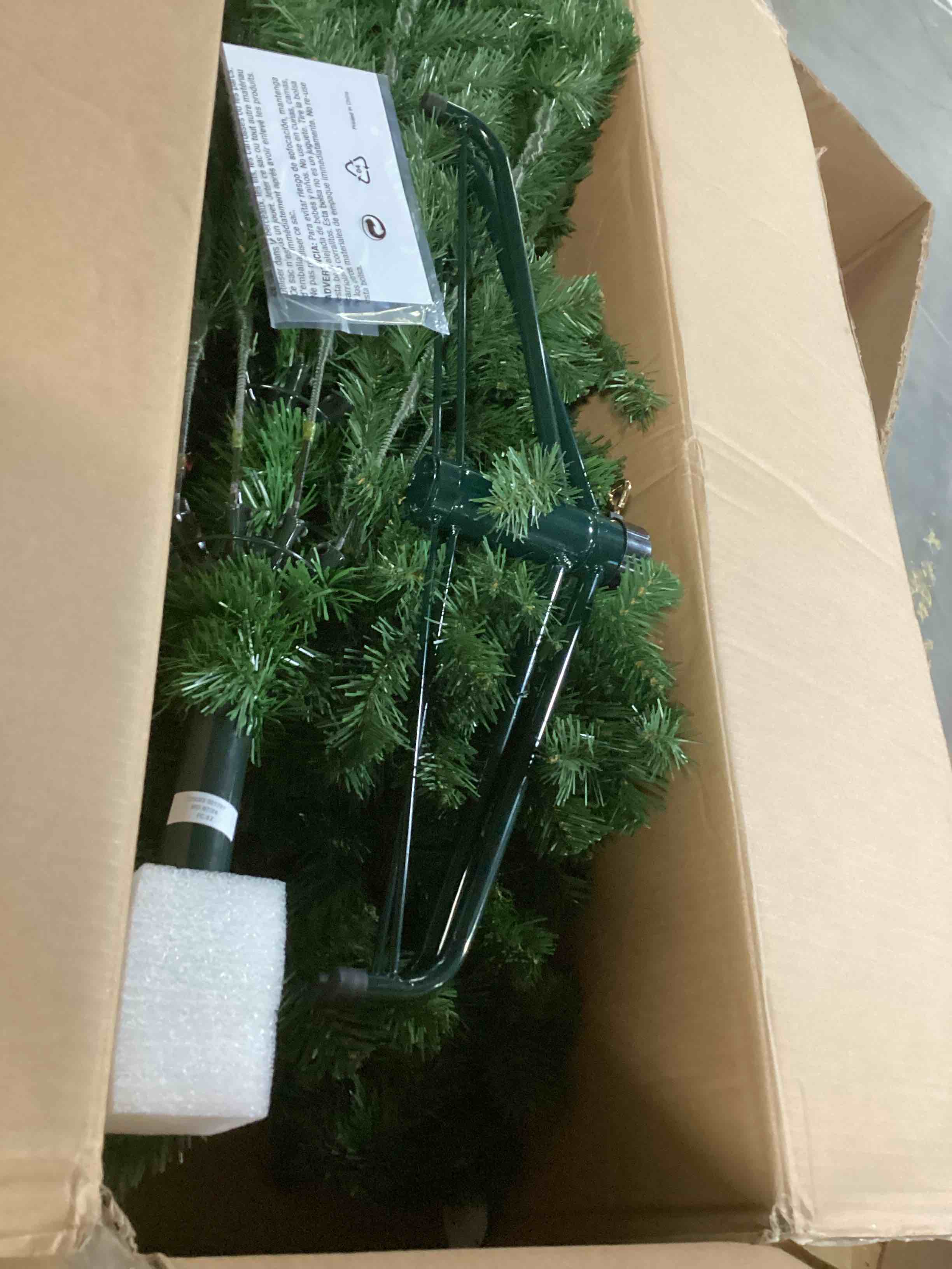 https://s3.amazonaws.com/lotting-images-prod/bidfta/YEL6788159_1737663426608.jpeg