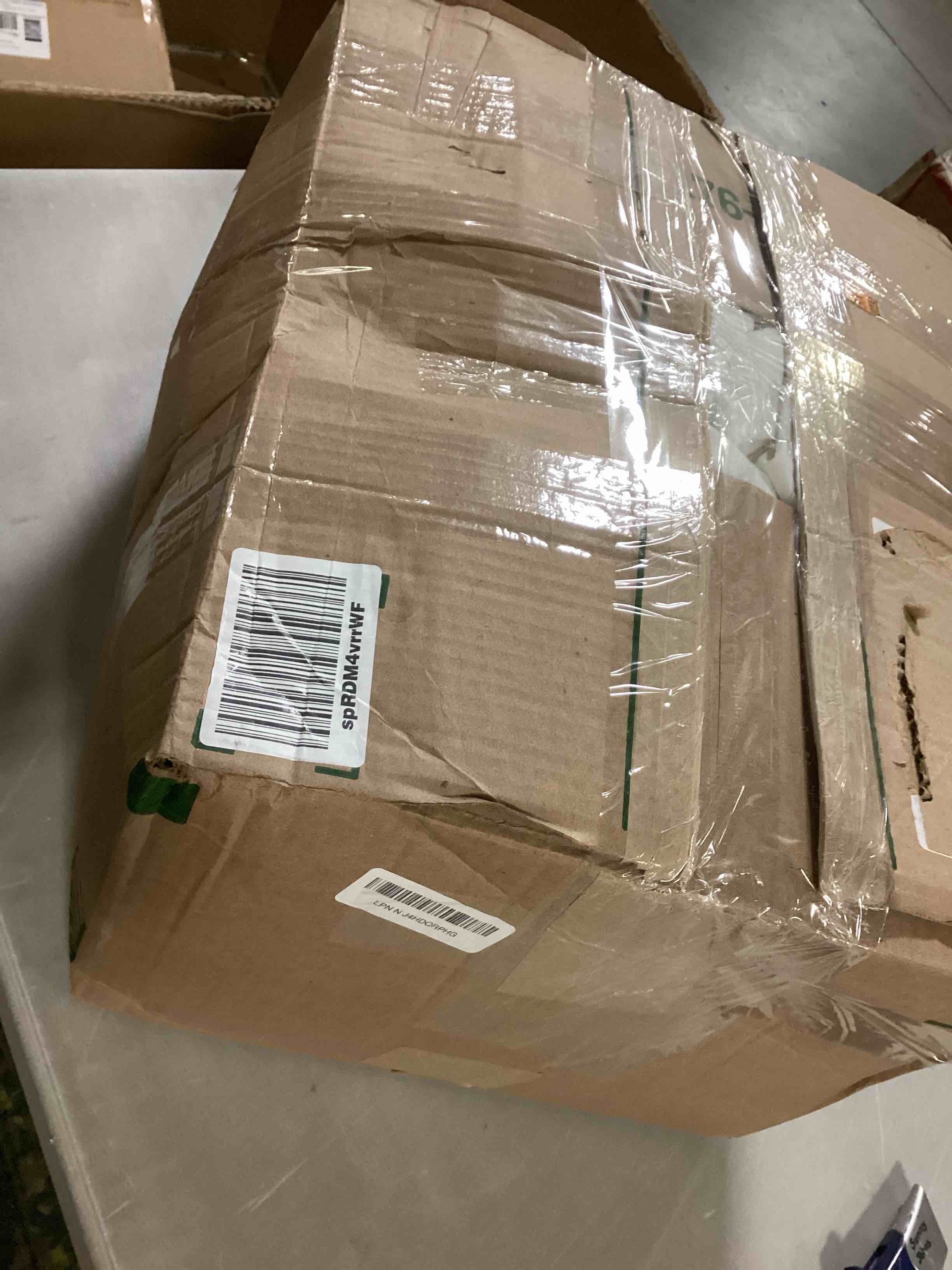 https://s3.amazonaws.com/lotting-images-prod/bidfta/YEL6788180_1737723394165.jpeg