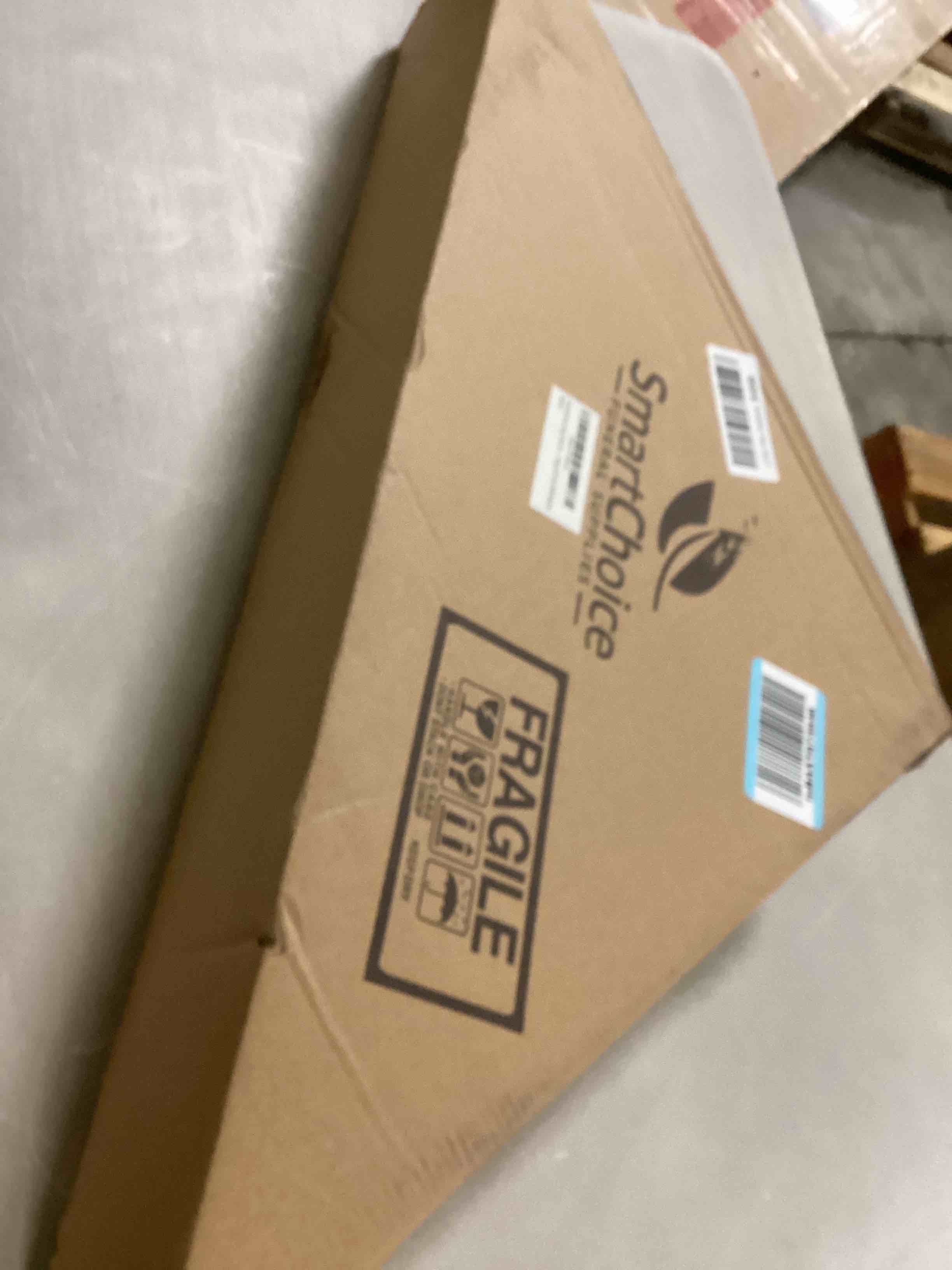 https://s3.amazonaws.com/lotting-images-prod/bidfta/YEL6788519_1738074669692.jpeg