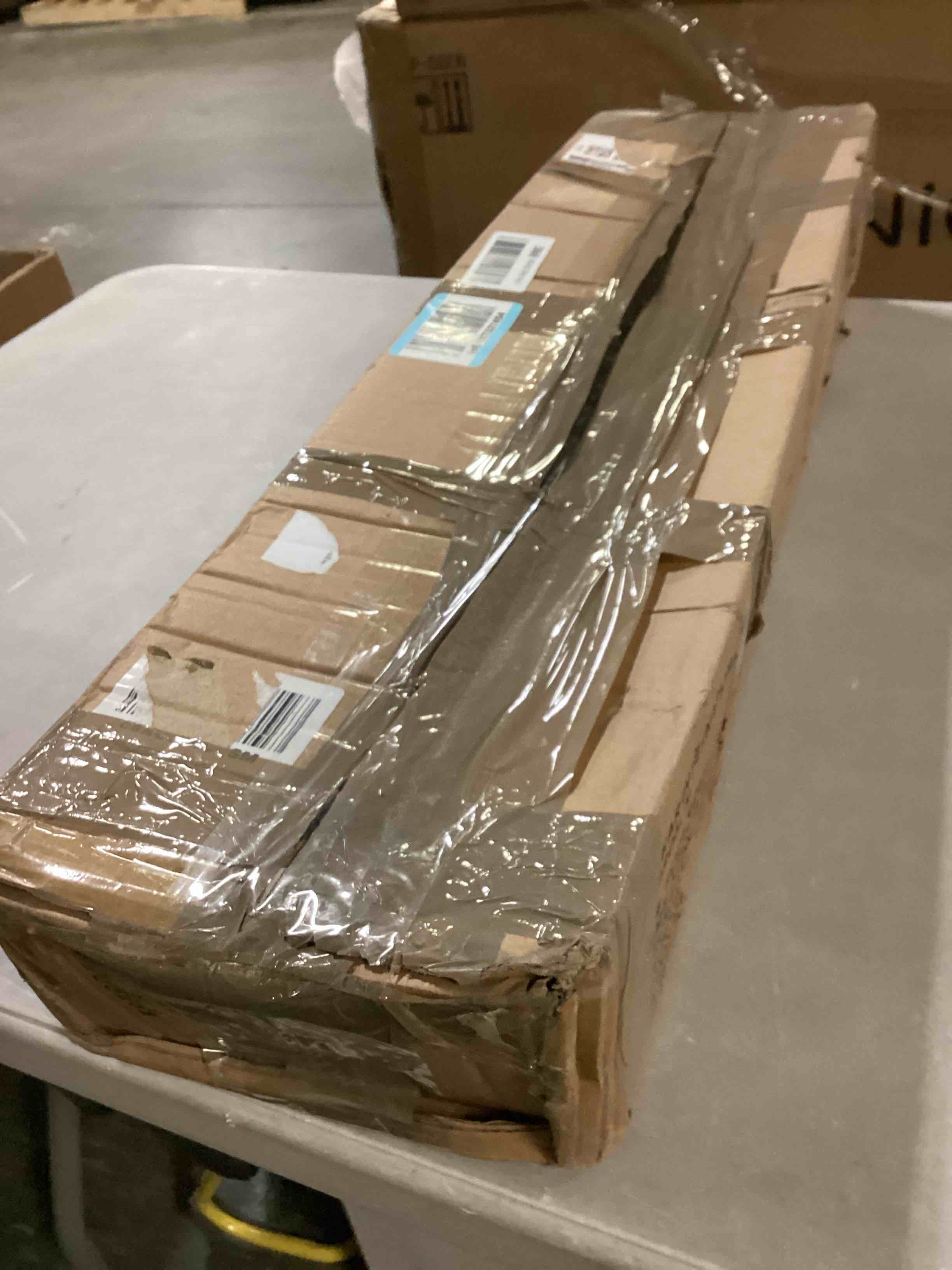 https://s3.amazonaws.com/lotting-images-prod/bidfta/YEL6788629_1738153374401.jpeg