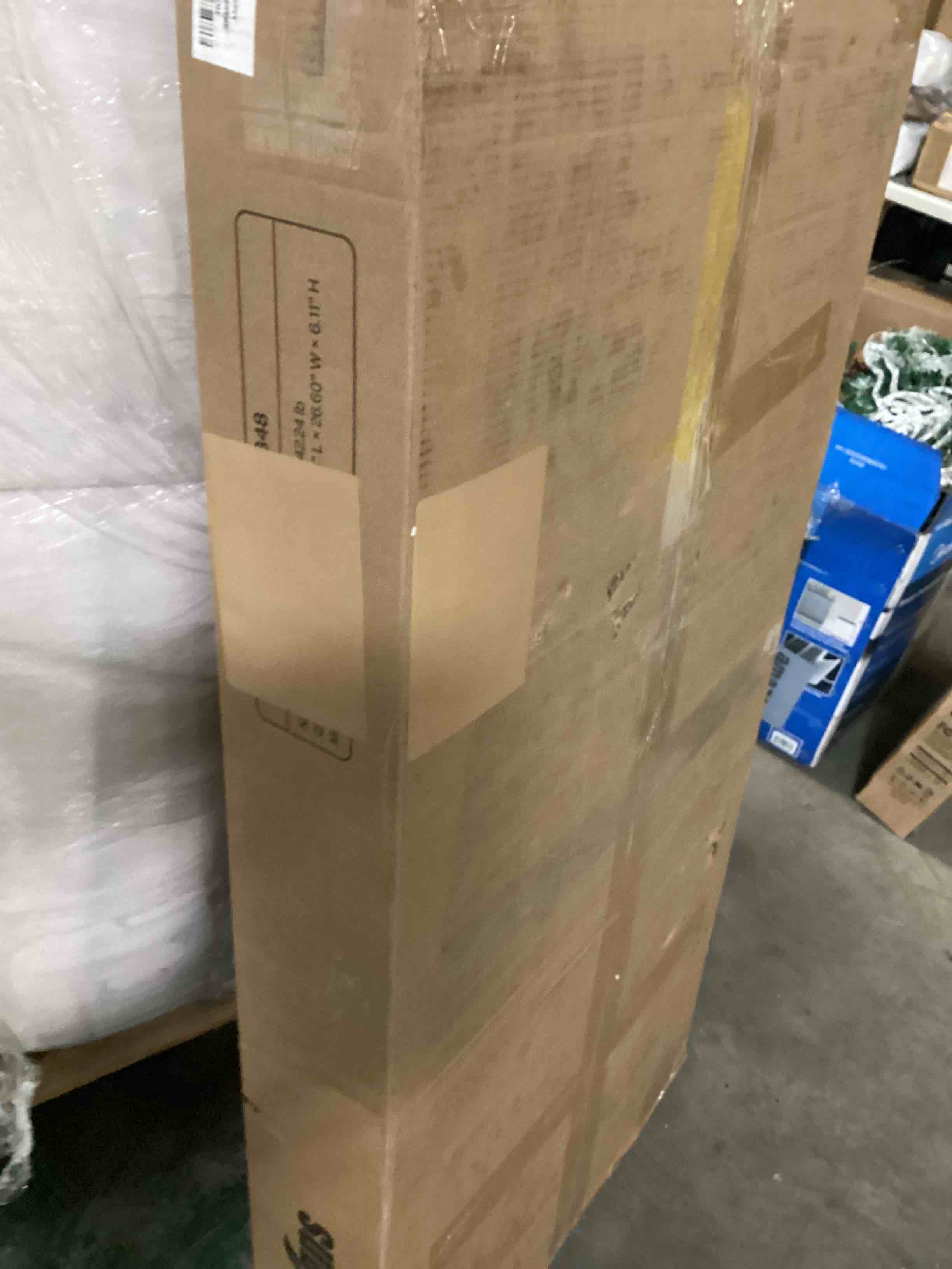 https://s3.amazonaws.com/lotting-images-prod/bidfta/YEL6788711_1738239579963.jpeg