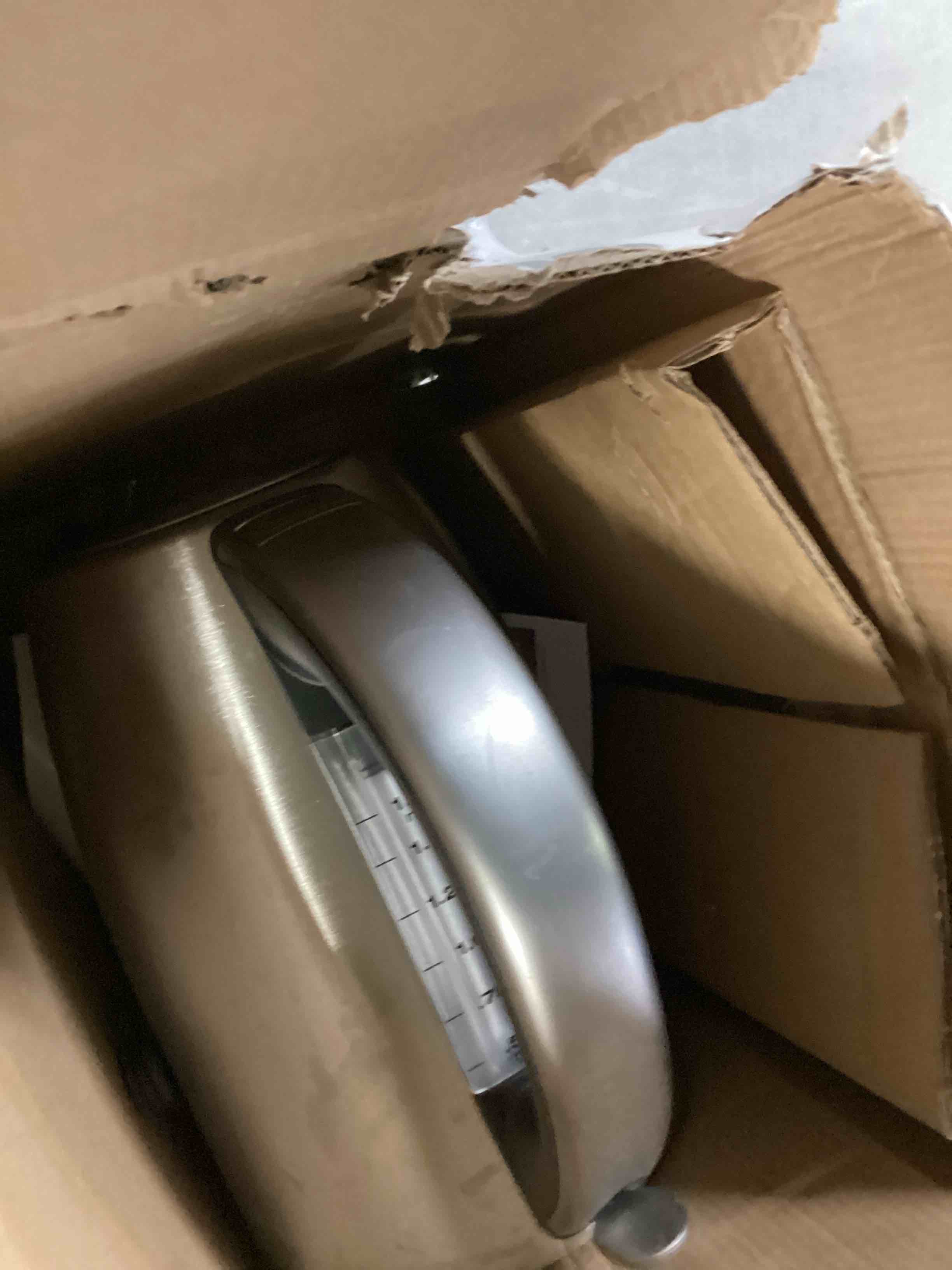 https://s3.amazonaws.com/lotting-images-prod/bidfta/YEL6788723_1738242448961.jpeg