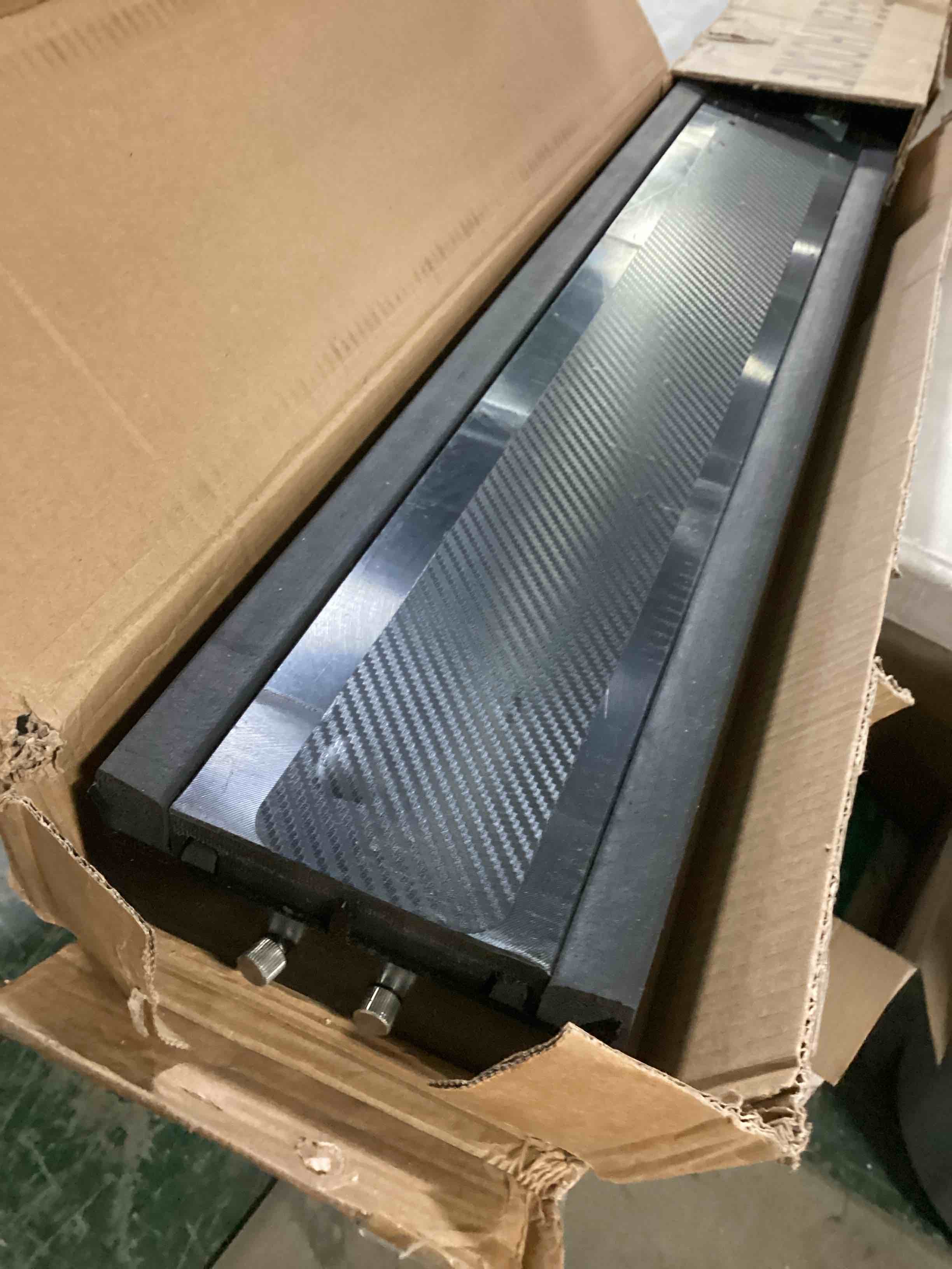 https://s3.amazonaws.com/lotting-images-prod/bidfta/YEL6788742_1738245893714.jpeg