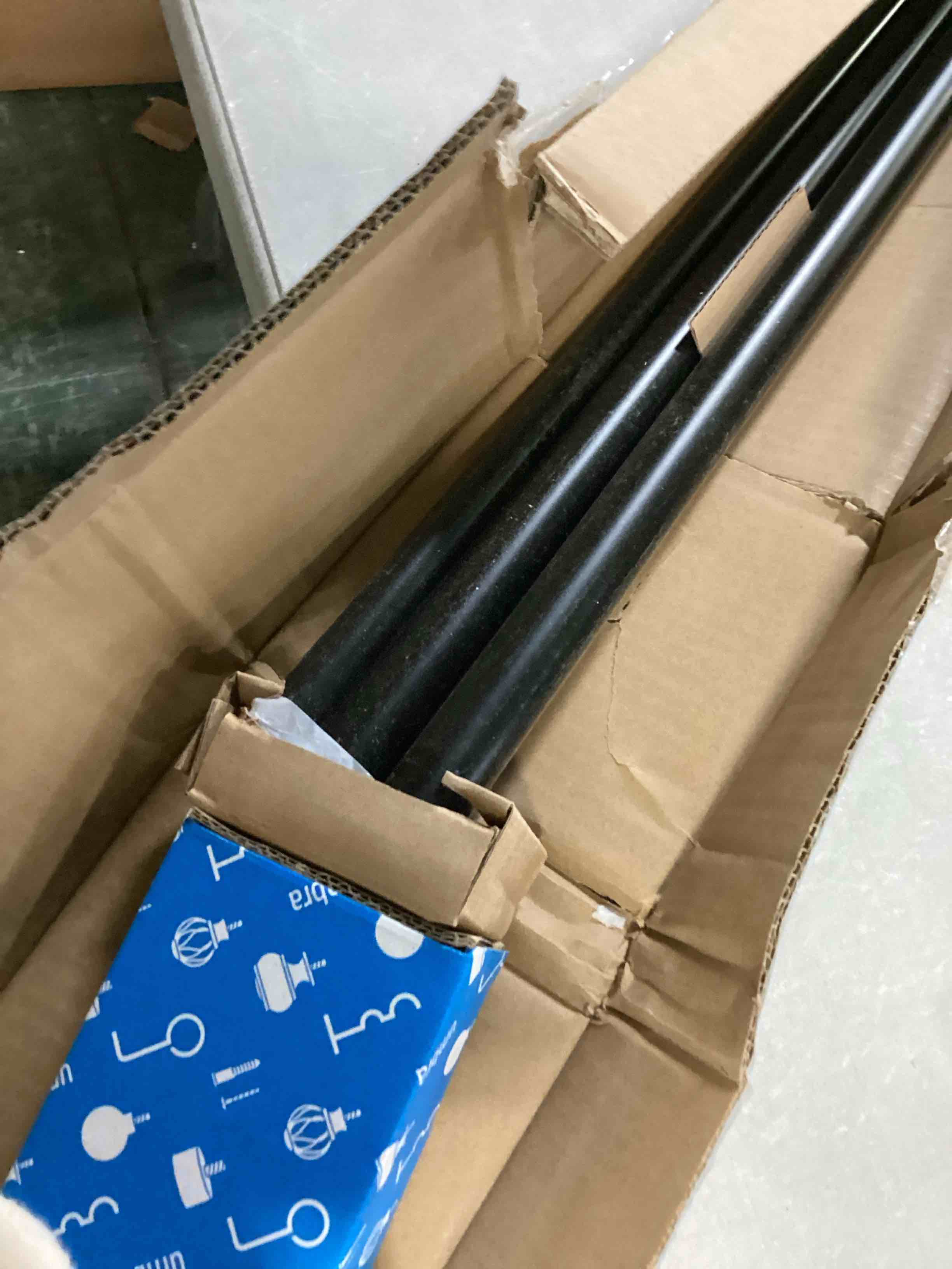 https://s3.amazonaws.com/lotting-images-prod/bidfta/YEL6788749_1738246839106.jpeg