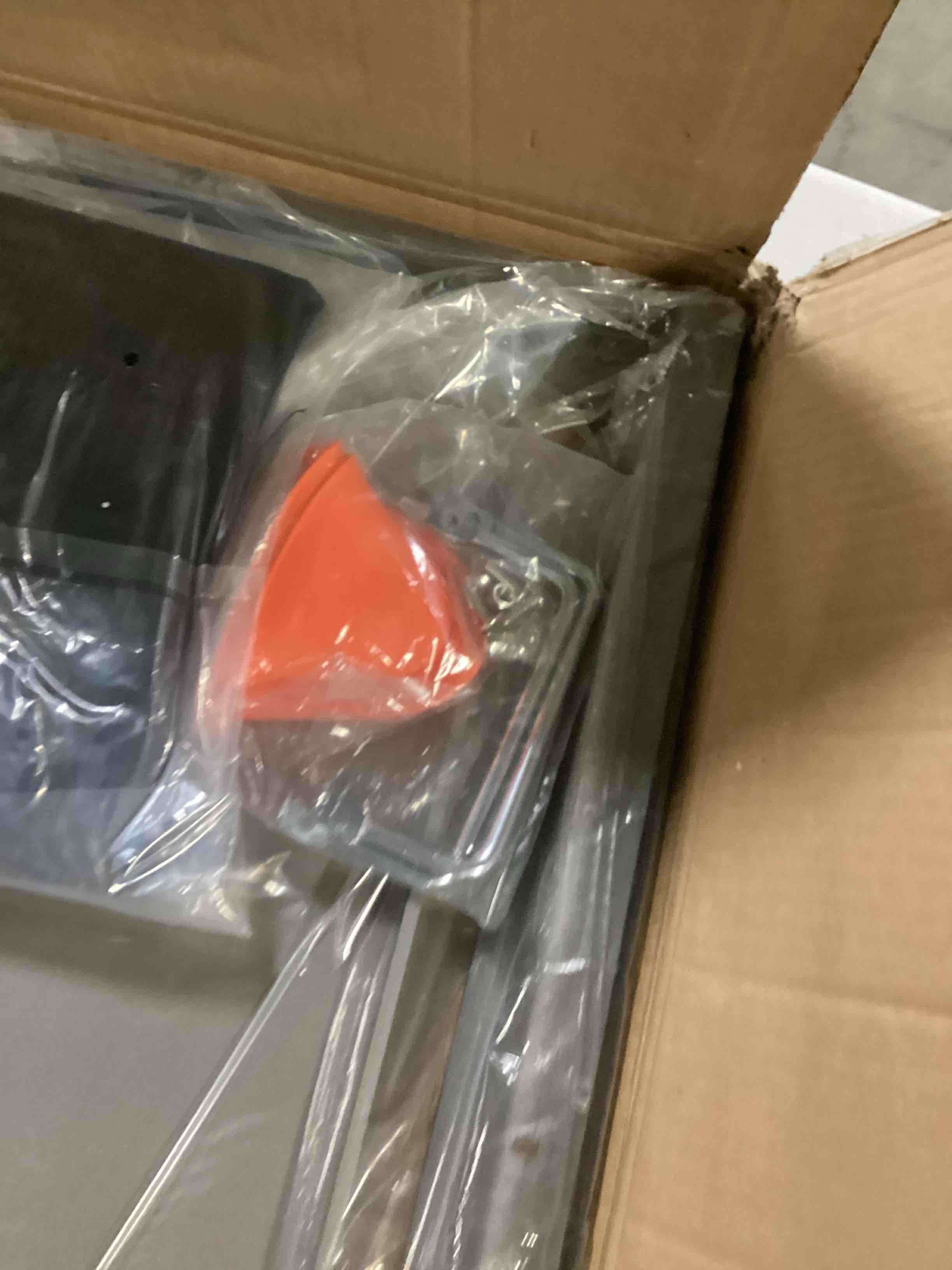 https://s3.amazonaws.com/lotting-images-prod/bidfta/YEL6788756_1738248455132.jpeg