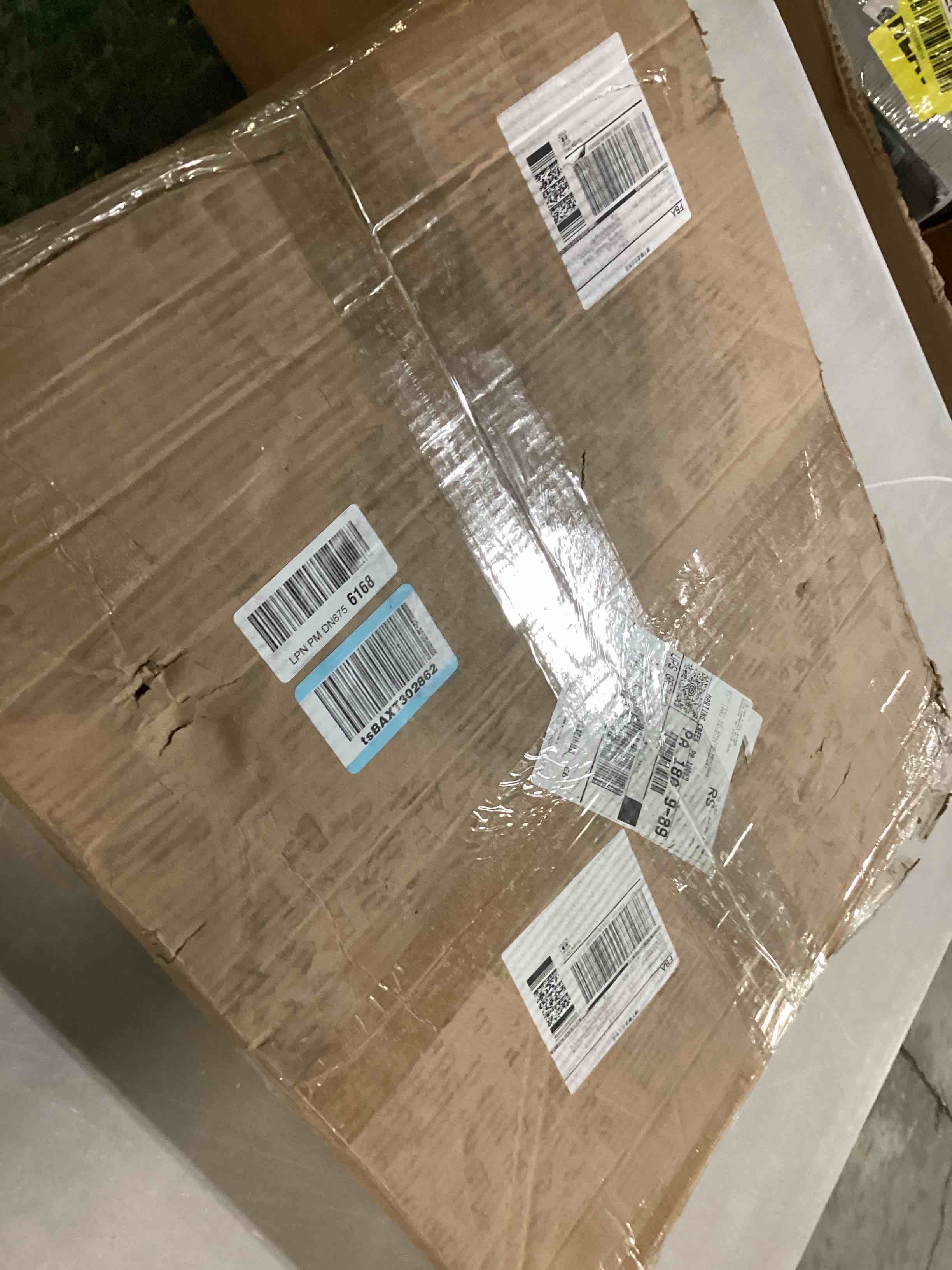 https://s3.amazonaws.com/lotting-images-prod/bidfta/YEL6788756_1738248488116.jpeg