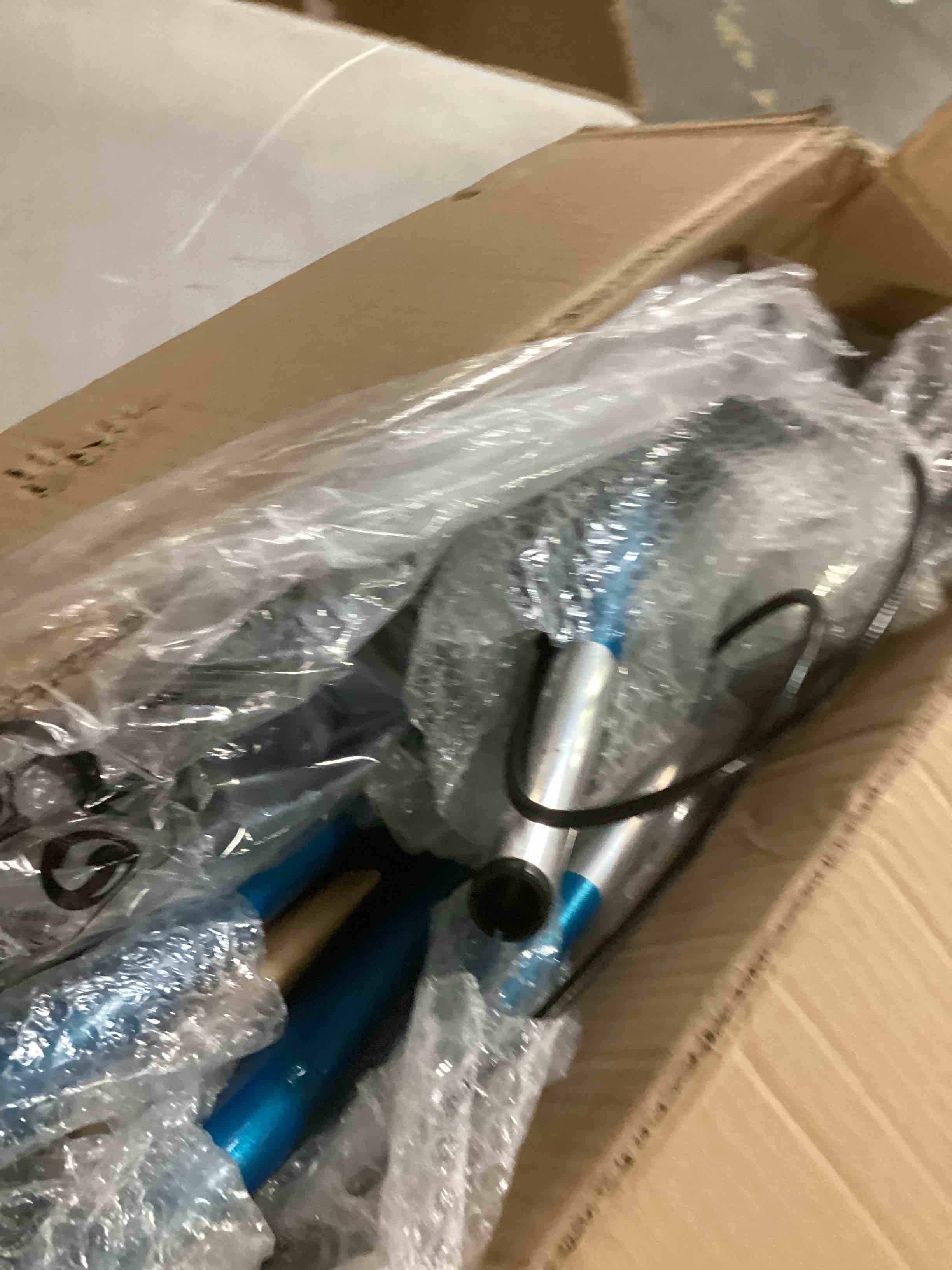 https://s3.amazonaws.com/lotting-images-prod/bidfta/YEL6789091_1738604346736.jpeg