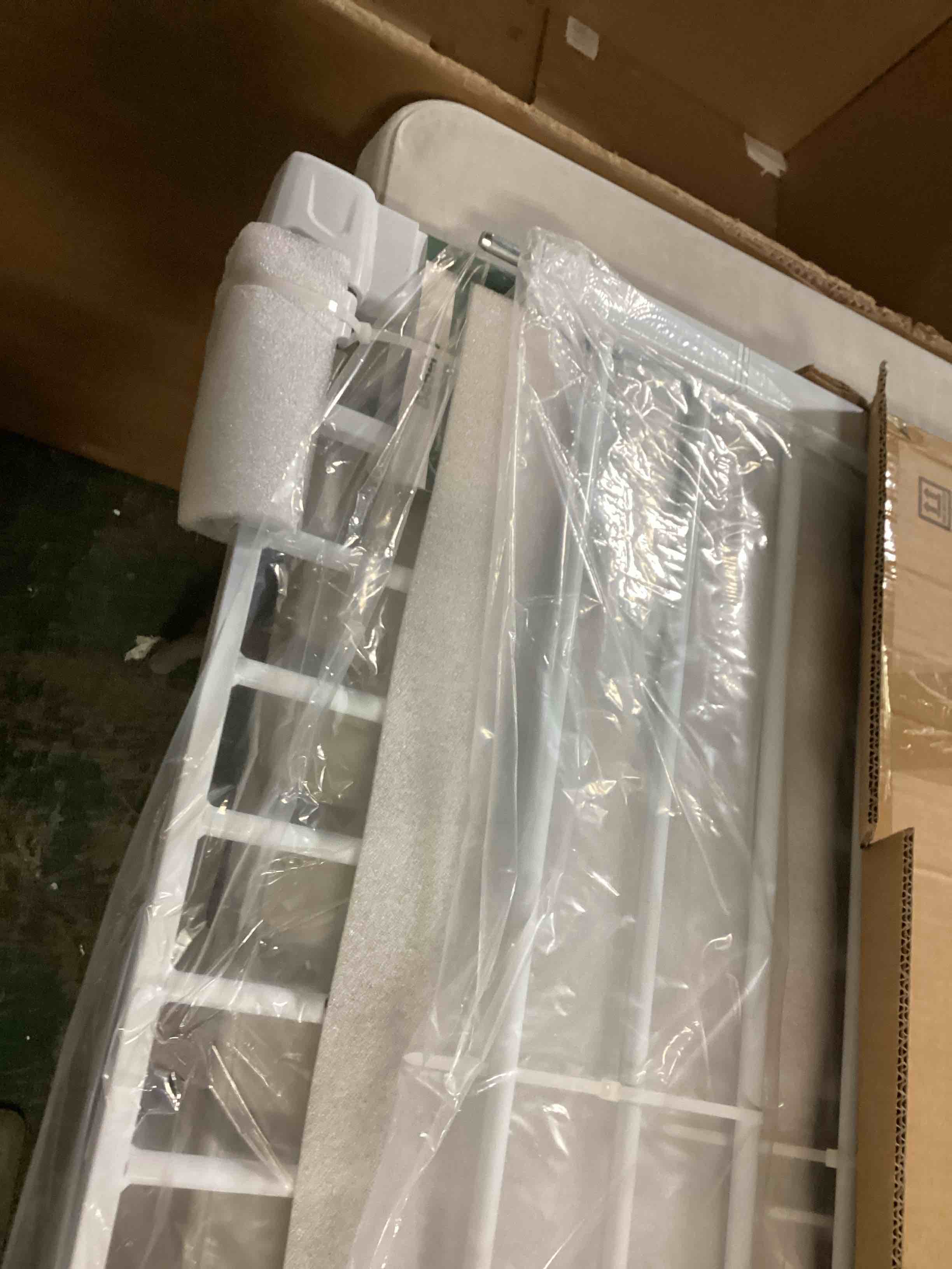 https://s3.amazonaws.com/lotting-images-prod/bidfta/YEL6789618_1733841031584.jpeg