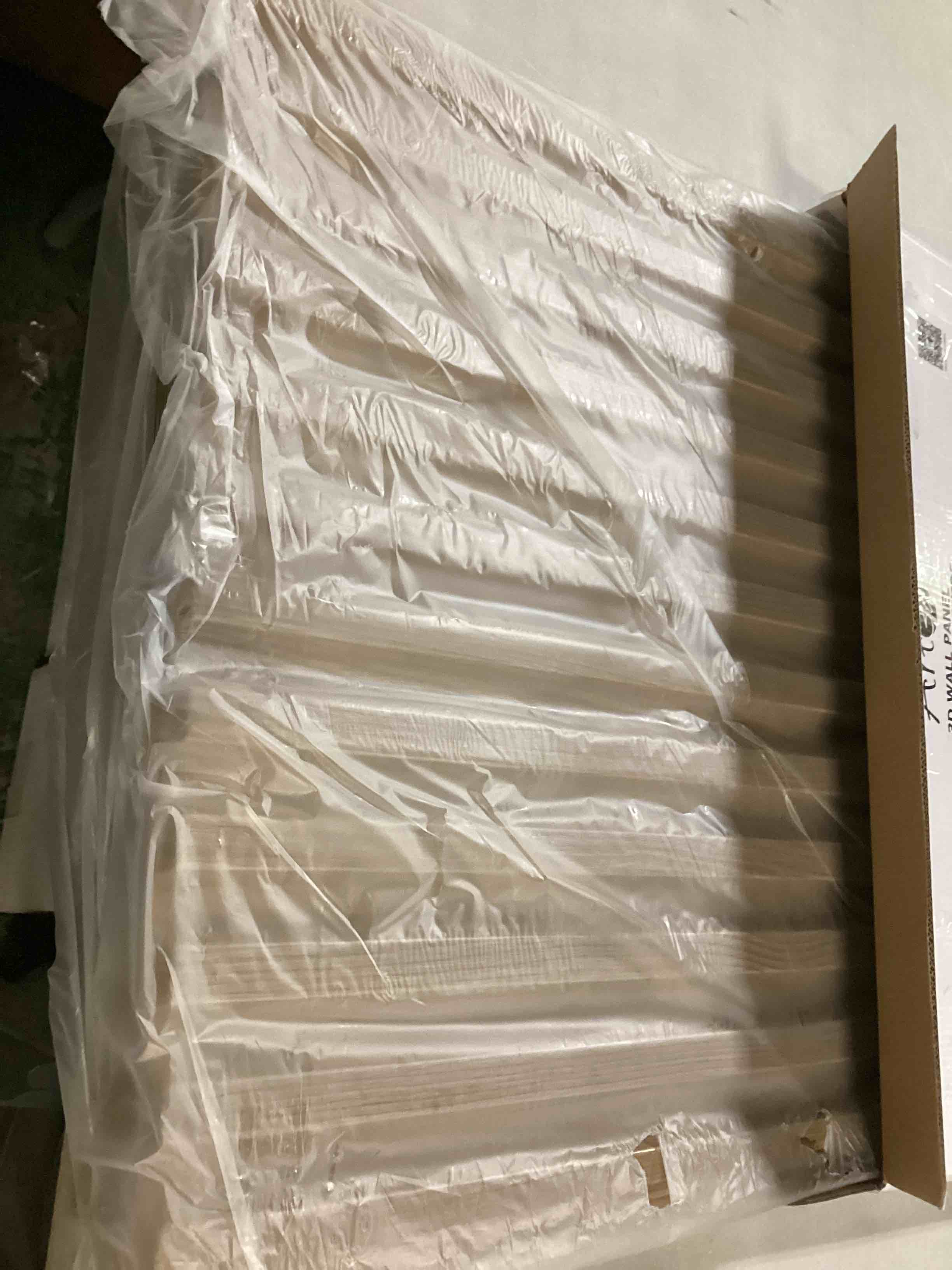 https://s3.amazonaws.com/lotting-images-prod/bidfta/YEL6789714_1734006727548.jpeg