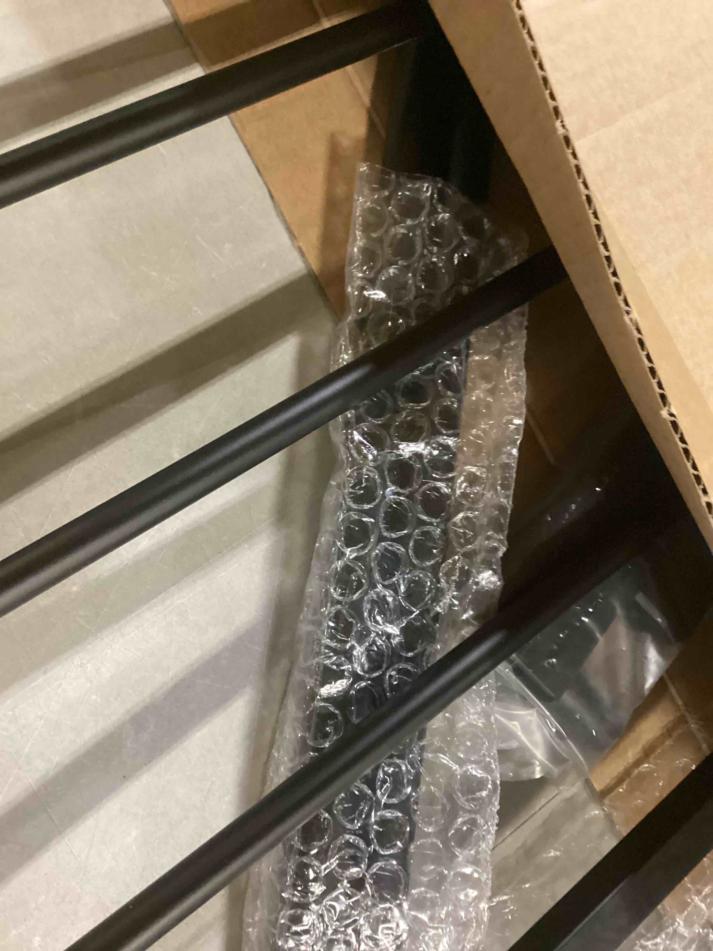 https://s3.amazonaws.com/lotting-images-prod/bidfta/YEL6789776_1734020101203.jpeg