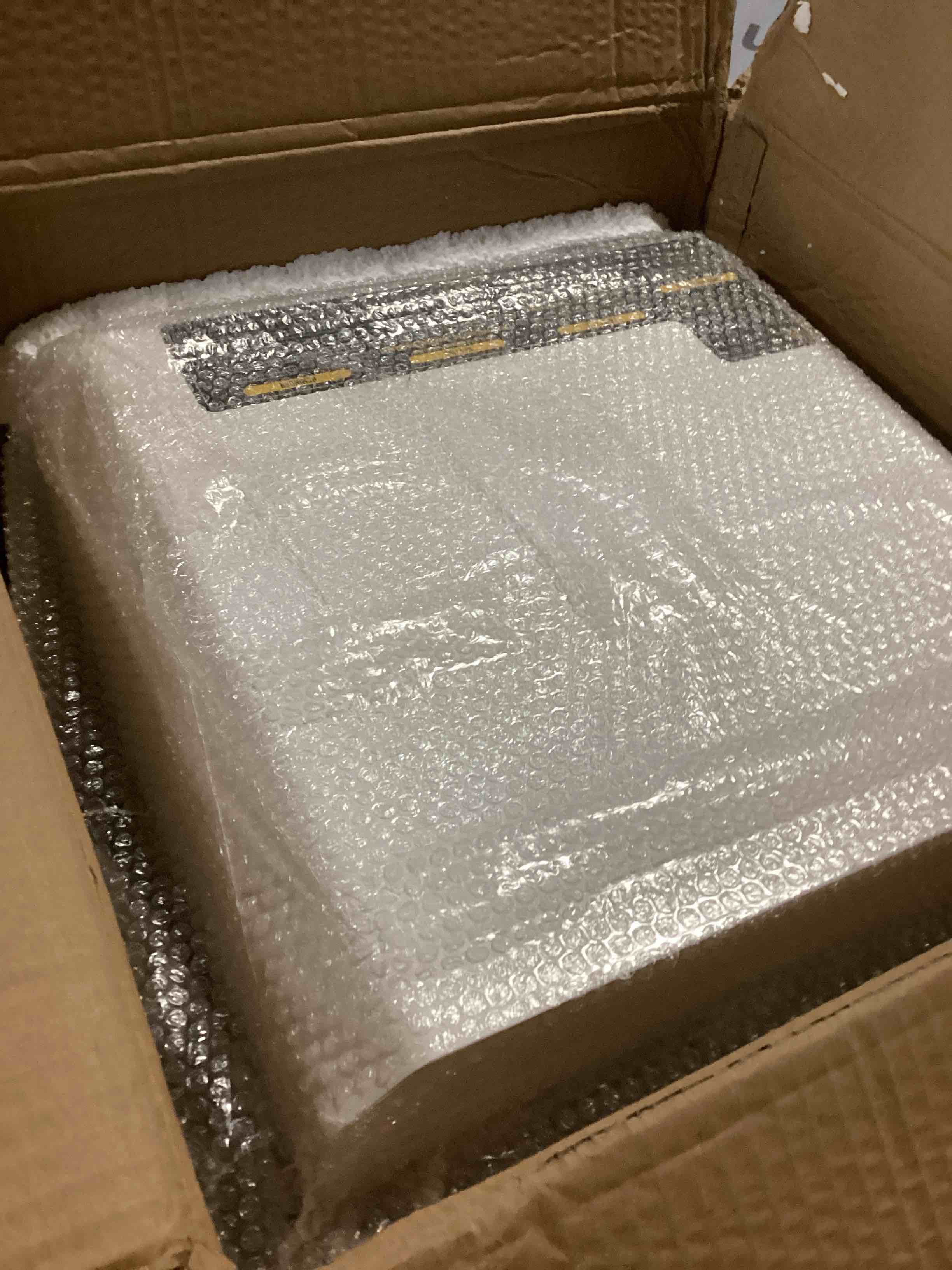 https://s3.amazonaws.com/lotting-images-prod/bidfta/YEL6789785_1734022115471.jpeg