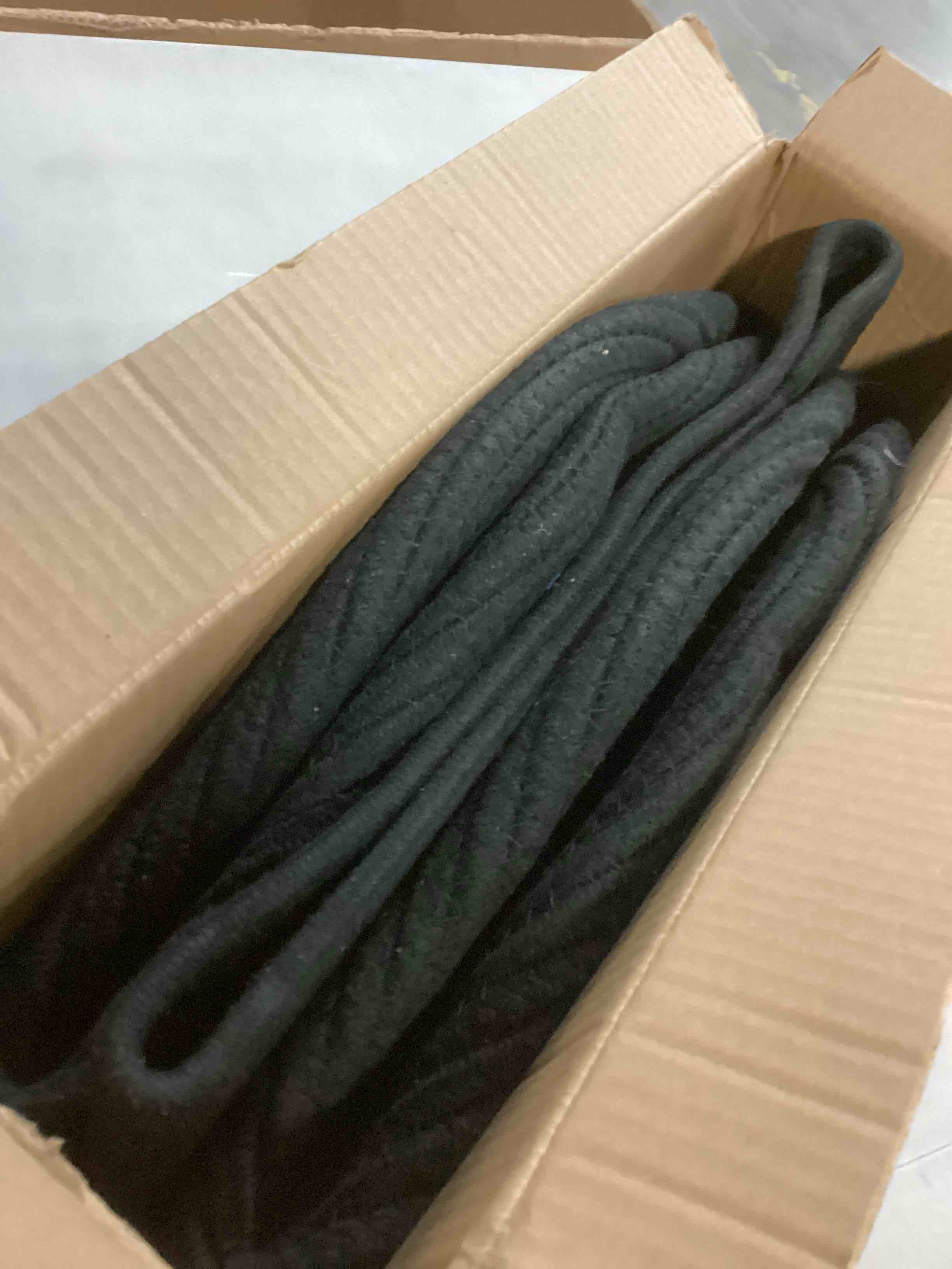 https://s3.amazonaws.com/lotting-images-prod/bidfta/YEL6790168_1734376694673.jpeg