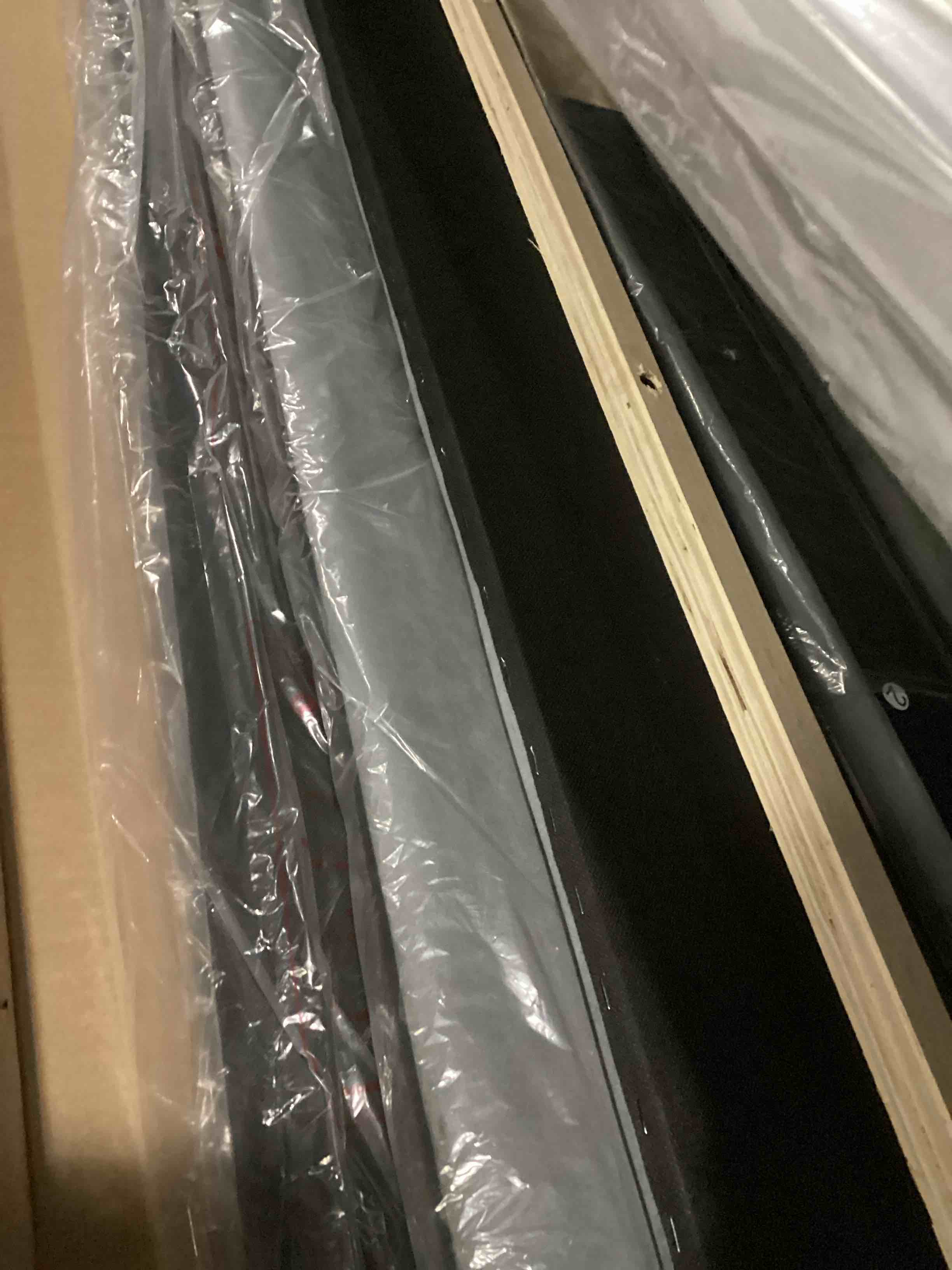 https://s3.amazonaws.com/lotting-images-prod/bidfta/YEL6791057_1736965517933.jpeg