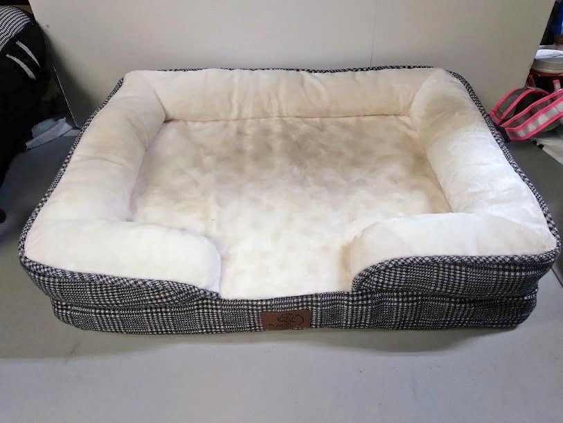 Waterproof Pet Sofa Beds Medium