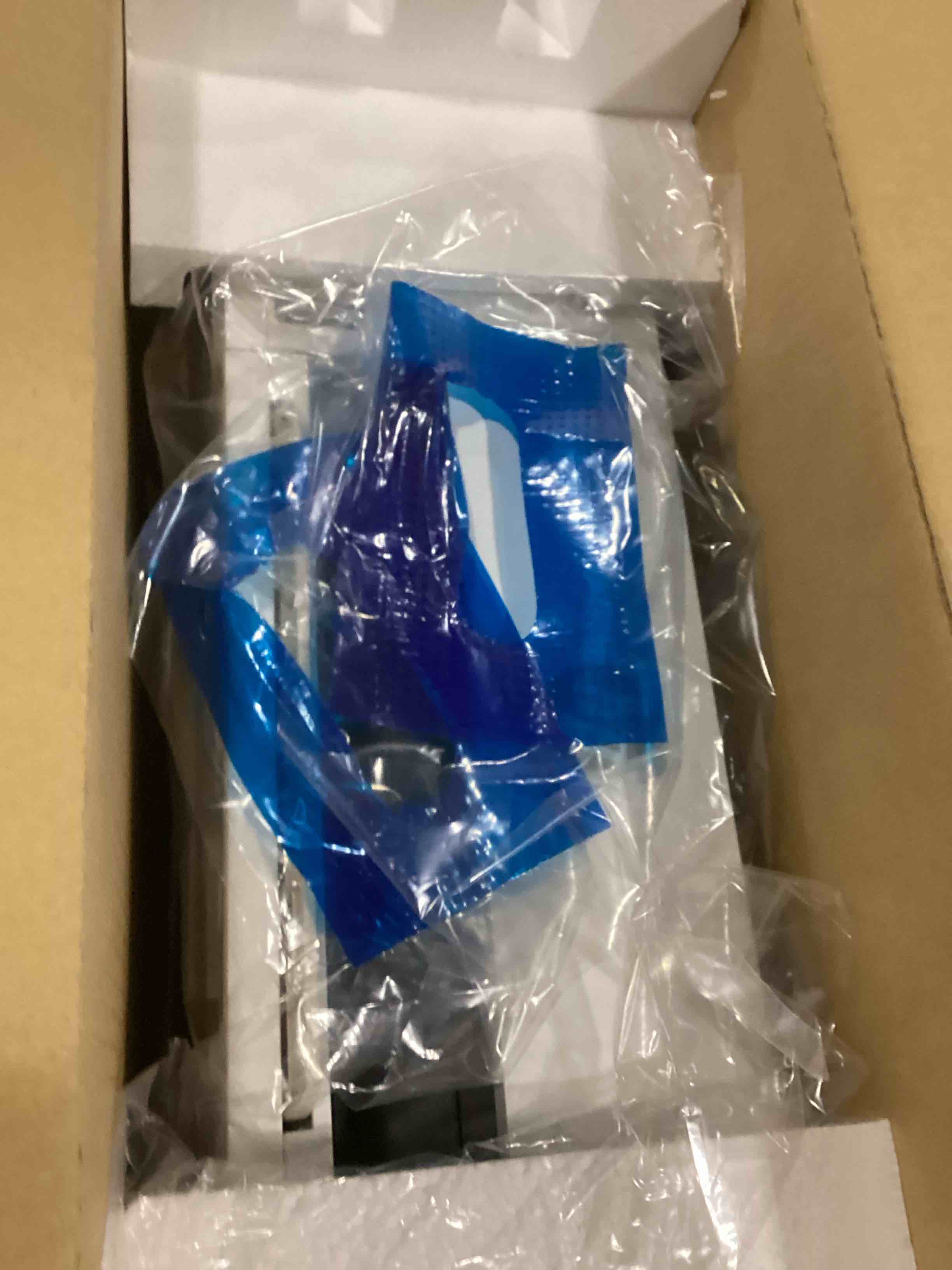 https://s3.amazonaws.com/lotting-images-prod/bidfta/YEL6792097_1738006983959.jpeg