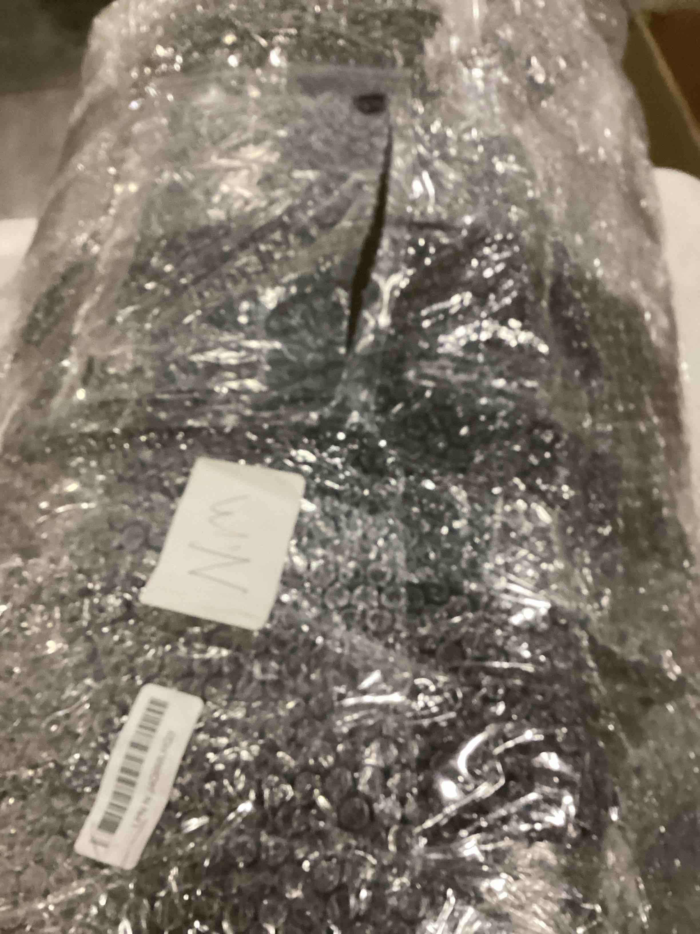 https://s3.amazonaws.com/lotting-images-prod/bidfta/YEL6792137_1738067903296.jpeg