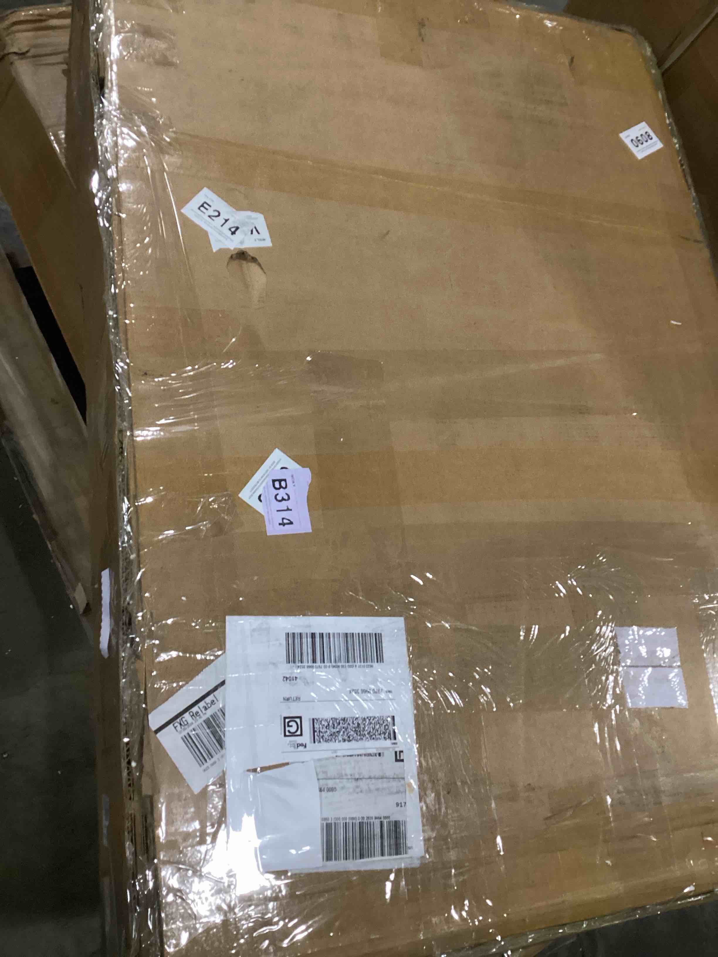 https://s3.amazonaws.com/lotting-images-prod/bidfta/YEL6792168_1738074726234.jpeg