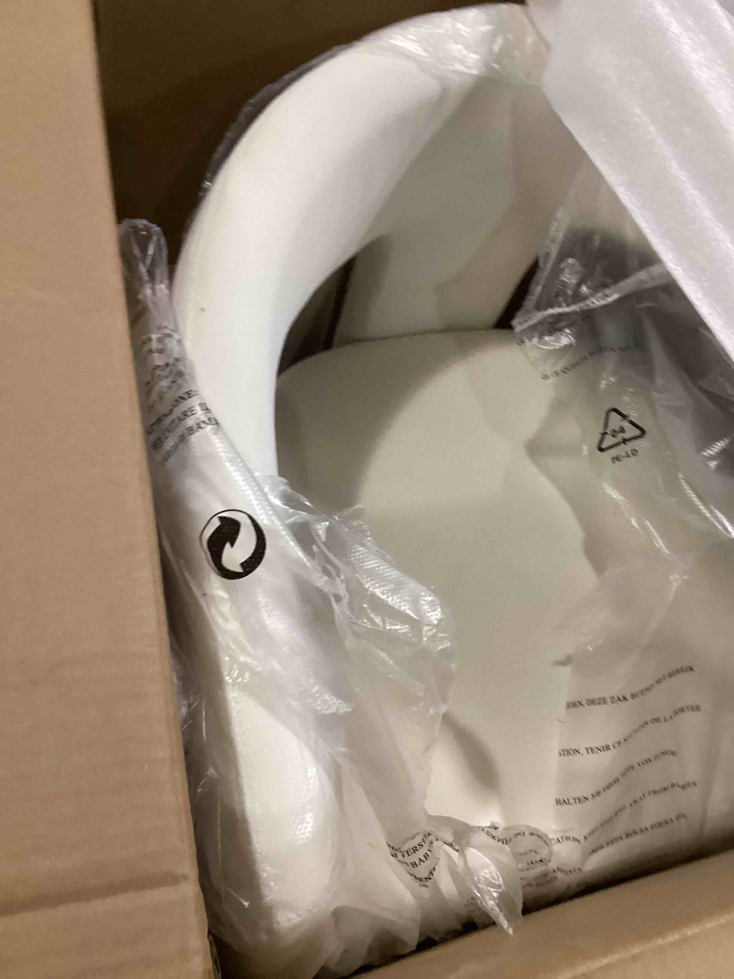 https://s3.amazonaws.com/lotting-images-prod/bidfta/YEL6792267_1738155903178.jpeg