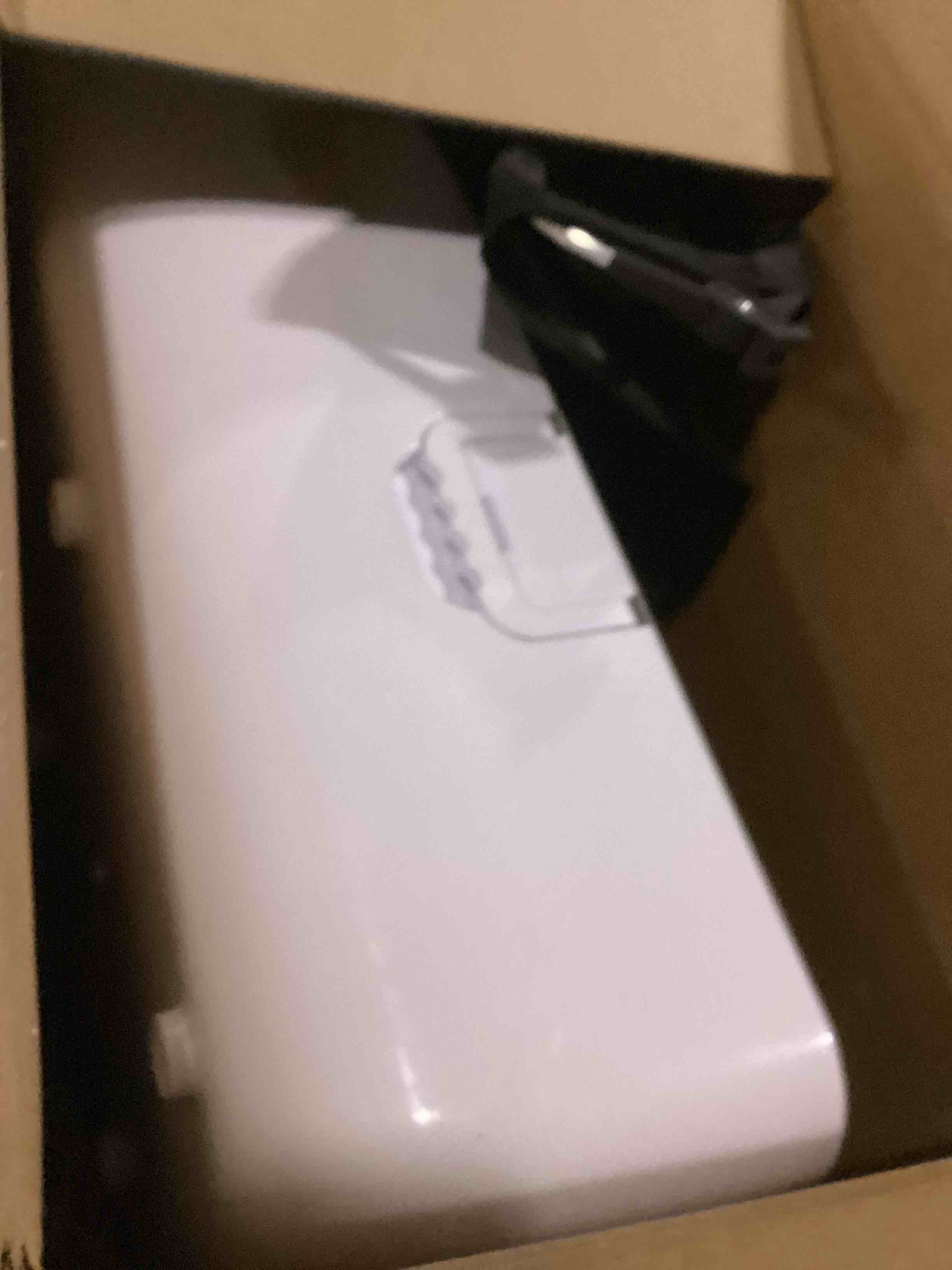 https://s3.amazonaws.com/lotting-images-prod/bidfta/YEL6792404_1738250460102.jpeg