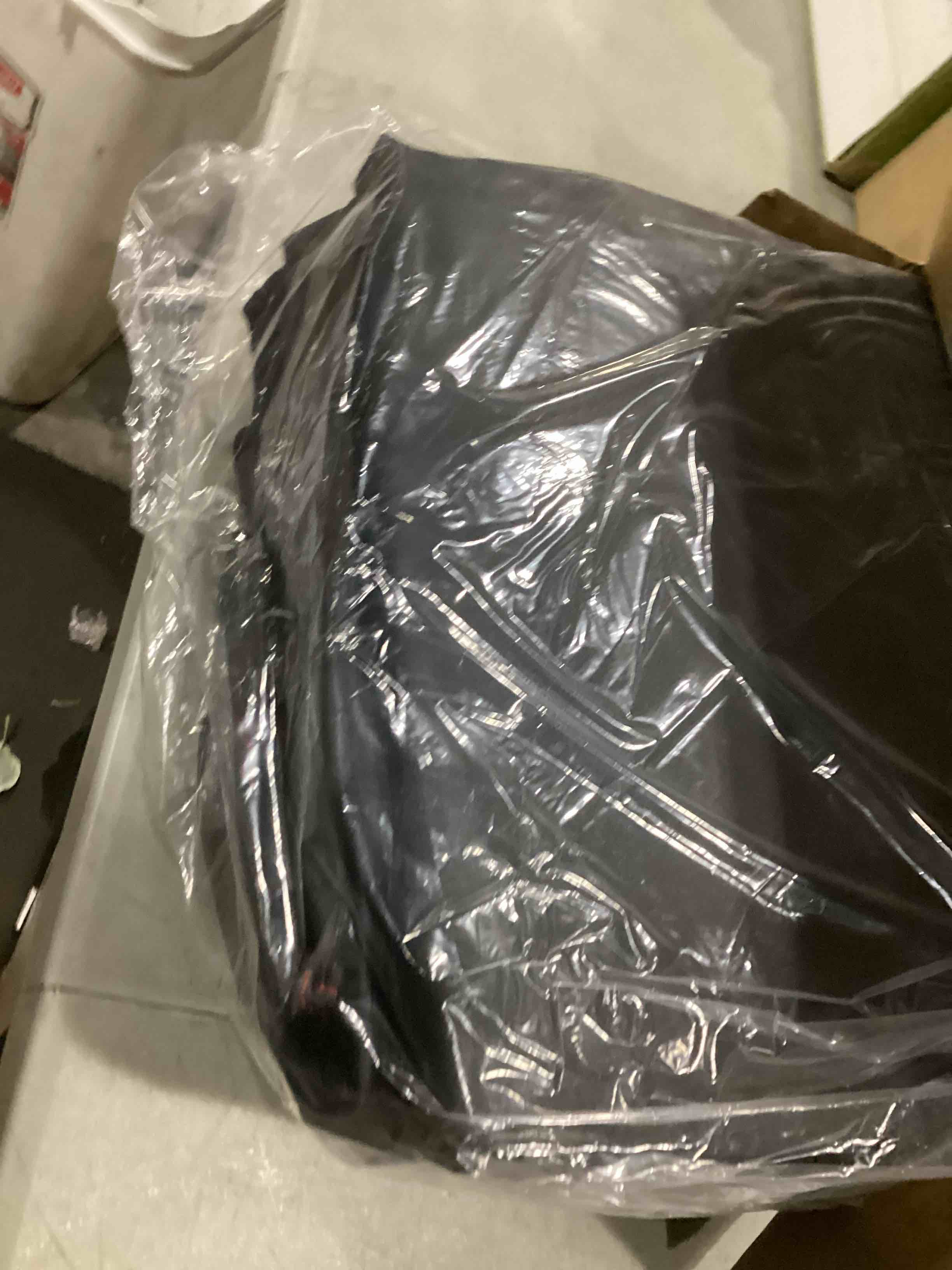 https://s3.amazonaws.com/lotting-images-prod/bidfta/YEL6792836_1733342878721.jpeg