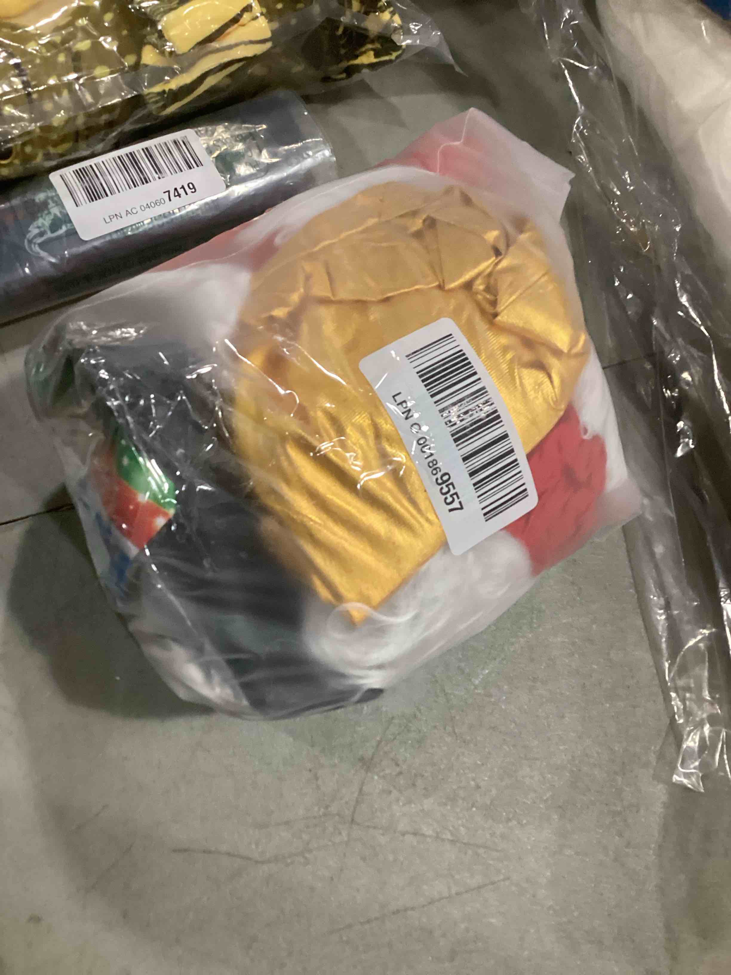 https://s3.amazonaws.com/lotting-images-prod/bidfta/YEL6792879_1733403298943.jpeg