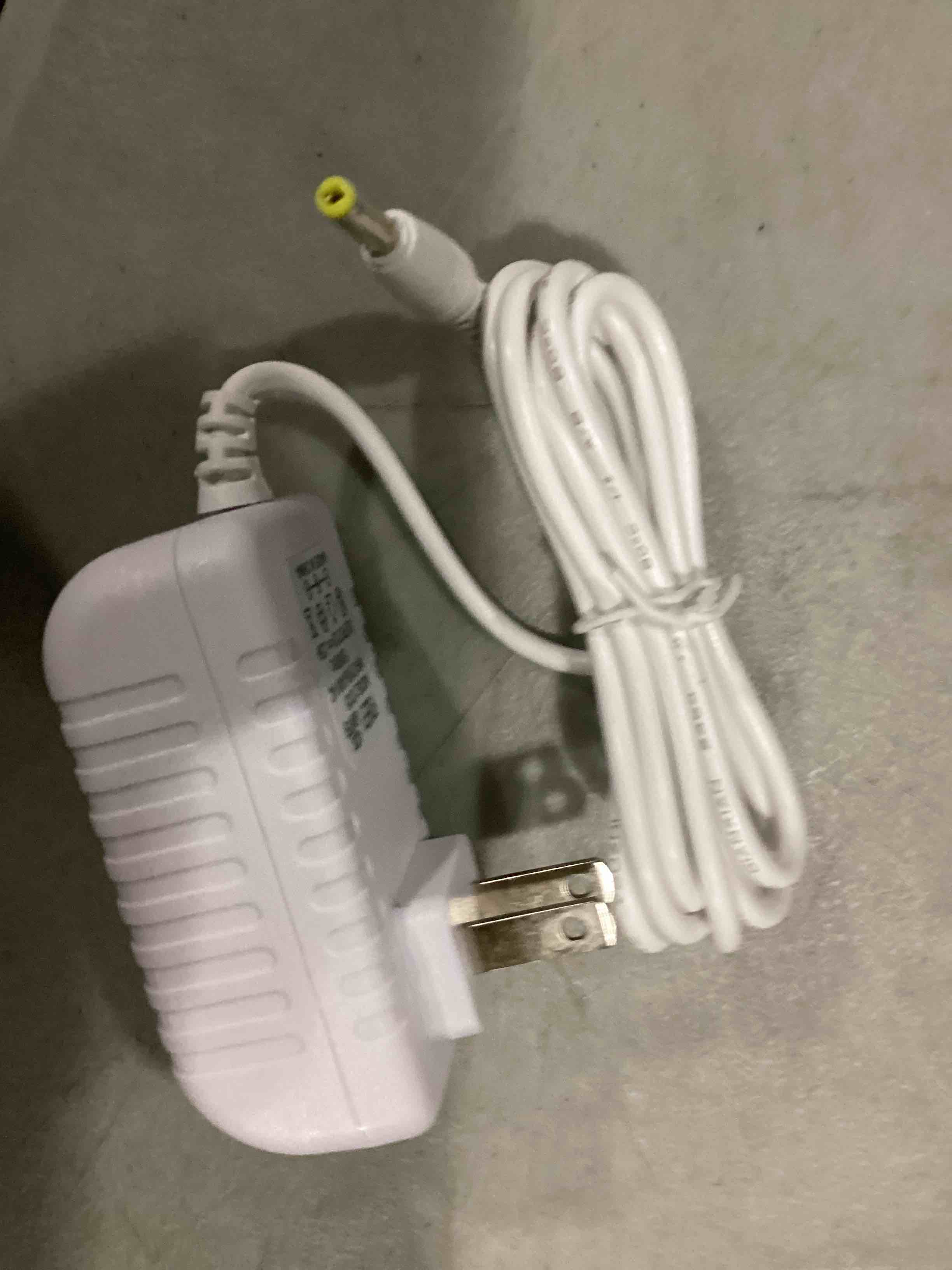 https://s3.amazonaws.com/lotting-images-prod/bidfta/YEL6793174_1733488837251.jpeg