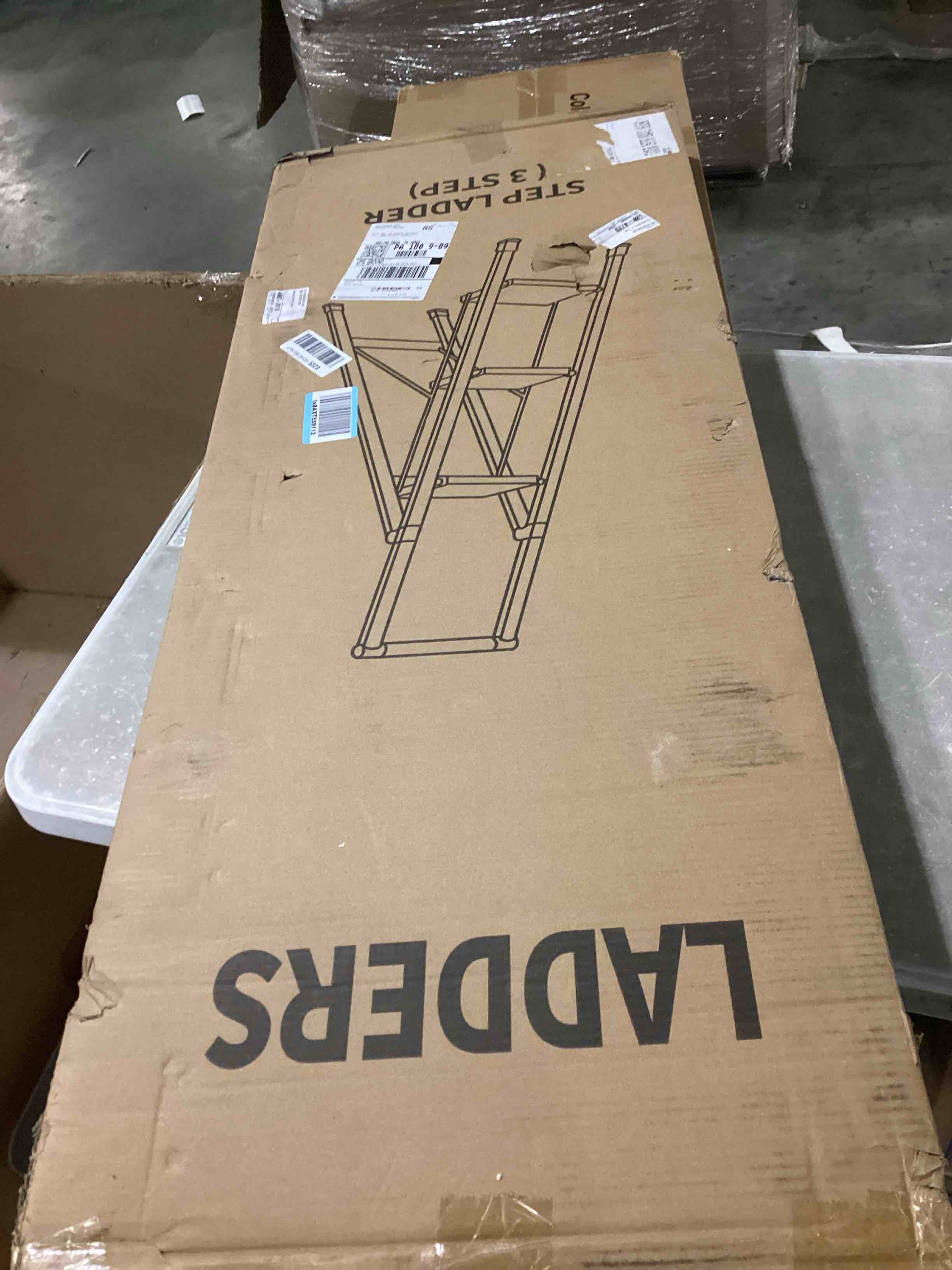 https://s3.amazonaws.com/lotting-images-prod/bidfta/YEL6793950_1736884862726.jpeg