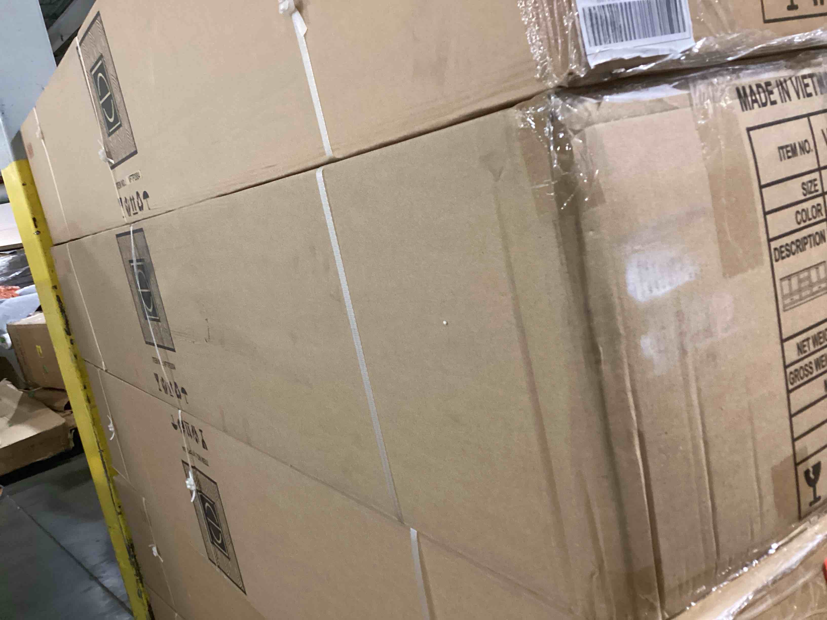 https://s3.amazonaws.com/lotting-images-prod/bidfta/YEL6794256_1737037507379.jpeg