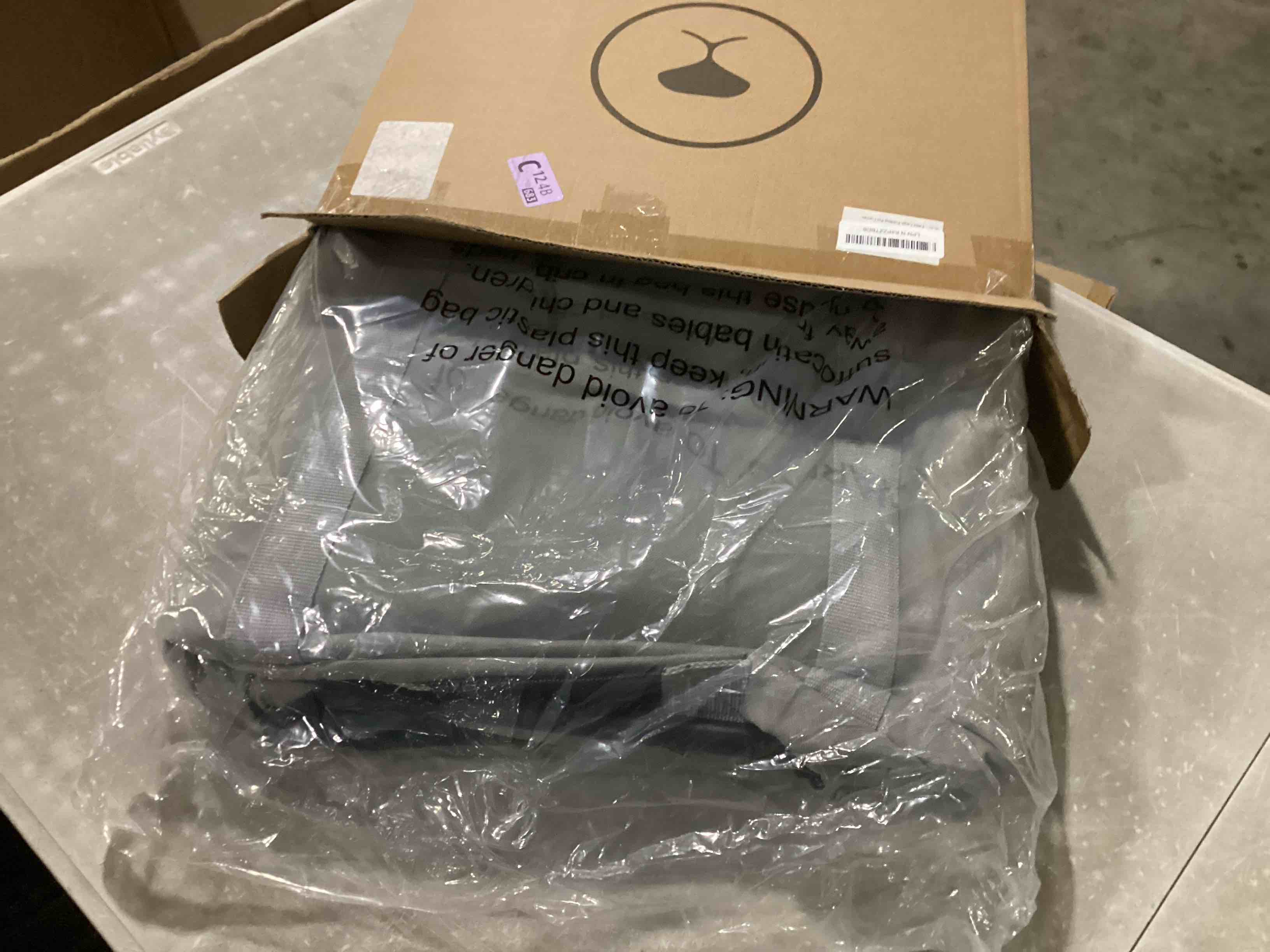 https://s3.amazonaws.com/lotting-images-prod/bidfta/YEL6794376_1737119739942.jpeg