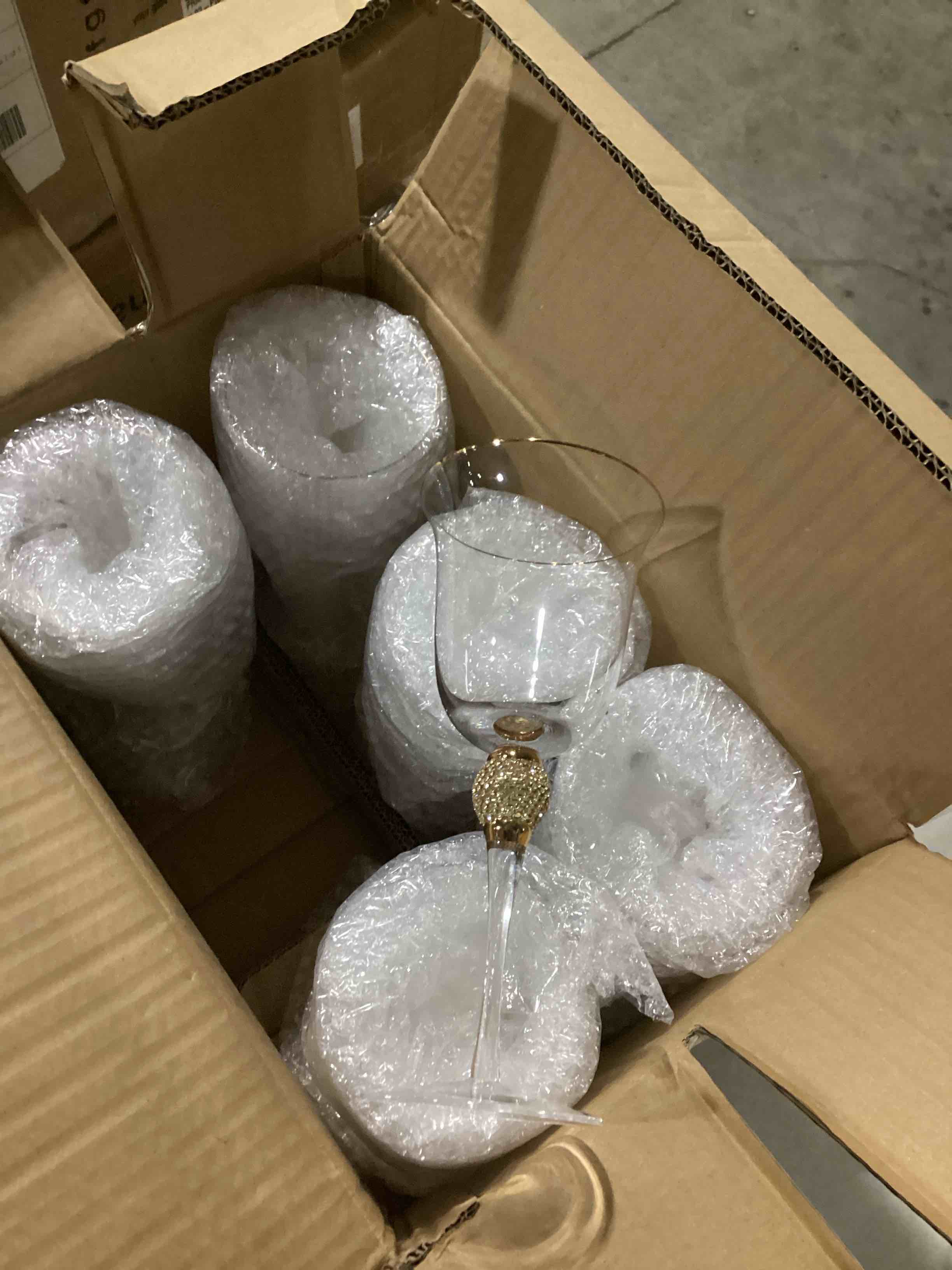 https://s3.amazonaws.com/lotting-images-prod/bidfta/YEL6794418_1737128182099.jpeg