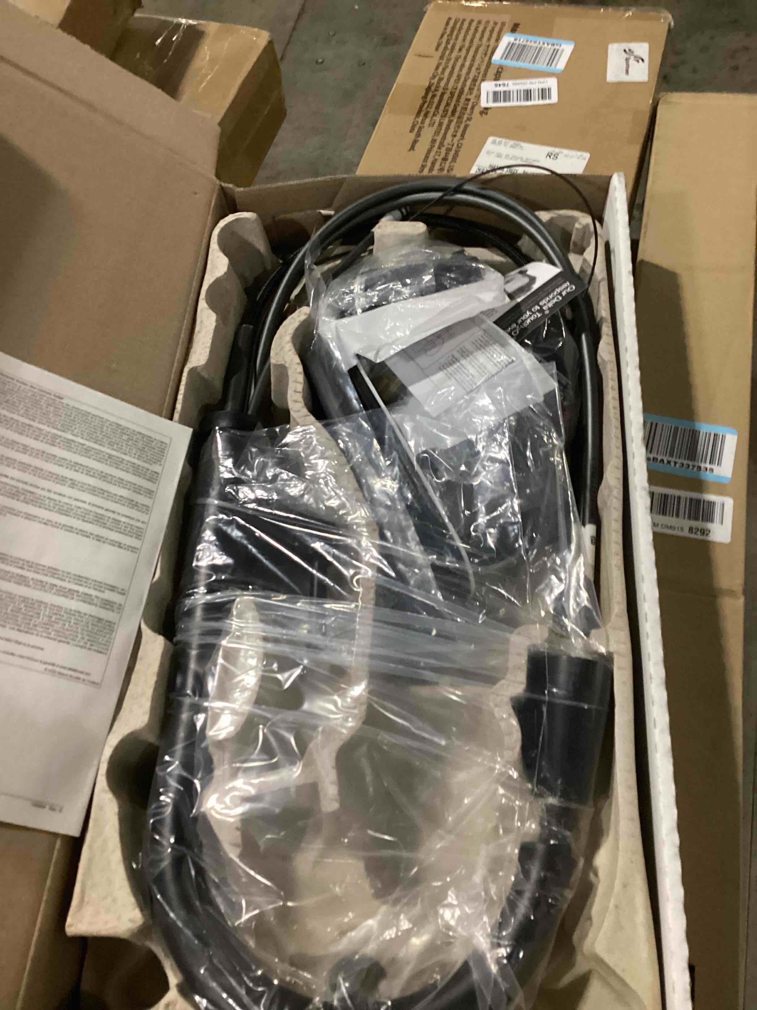 https://s3.amazonaws.com/lotting-images-prod/bidfta/YEL6794429_1737129165474.jpeg