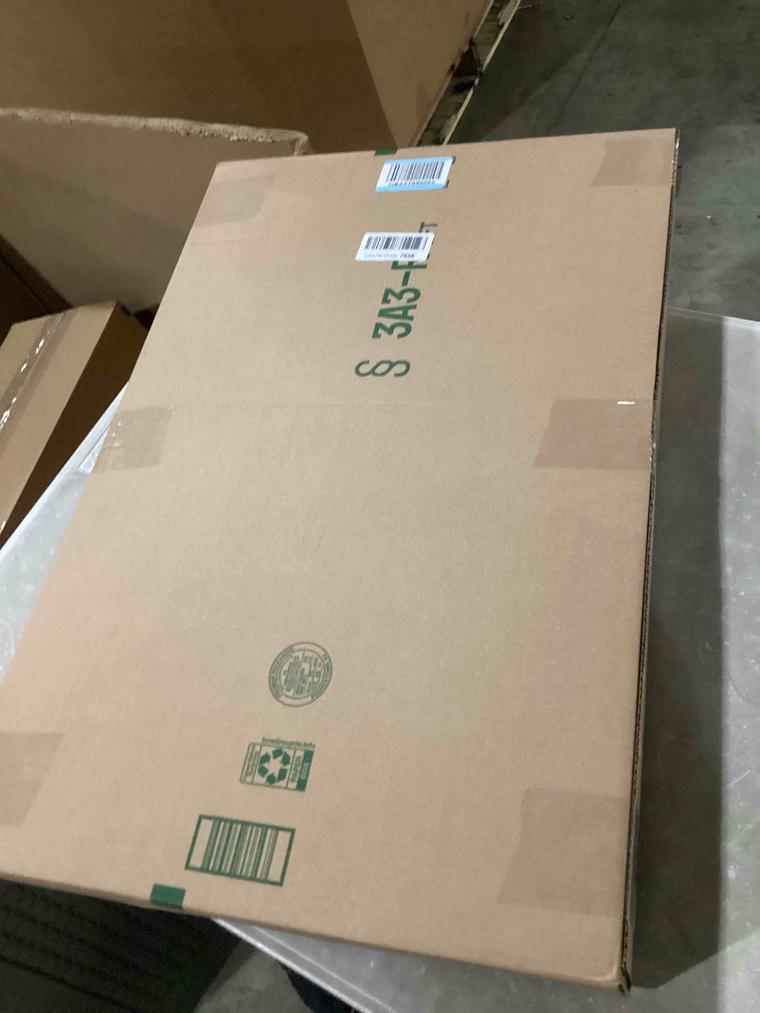 https://s3.amazonaws.com/lotting-images-prod/bidfta/YEL6794498_1737143496306.jpeg