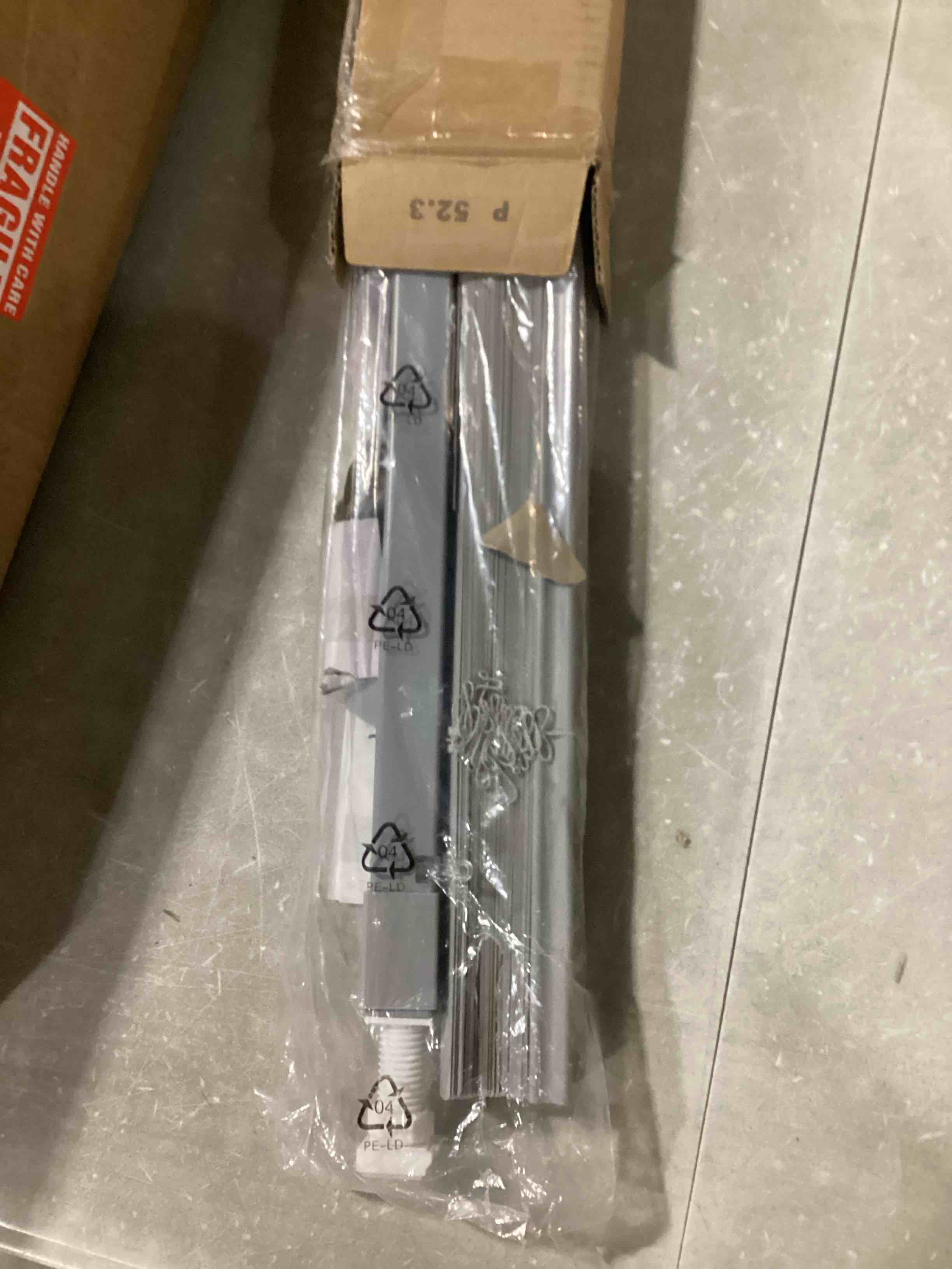 https://s3.amazonaws.com/lotting-images-prod/bidfta/YEL6794754_1737471191086.jpeg