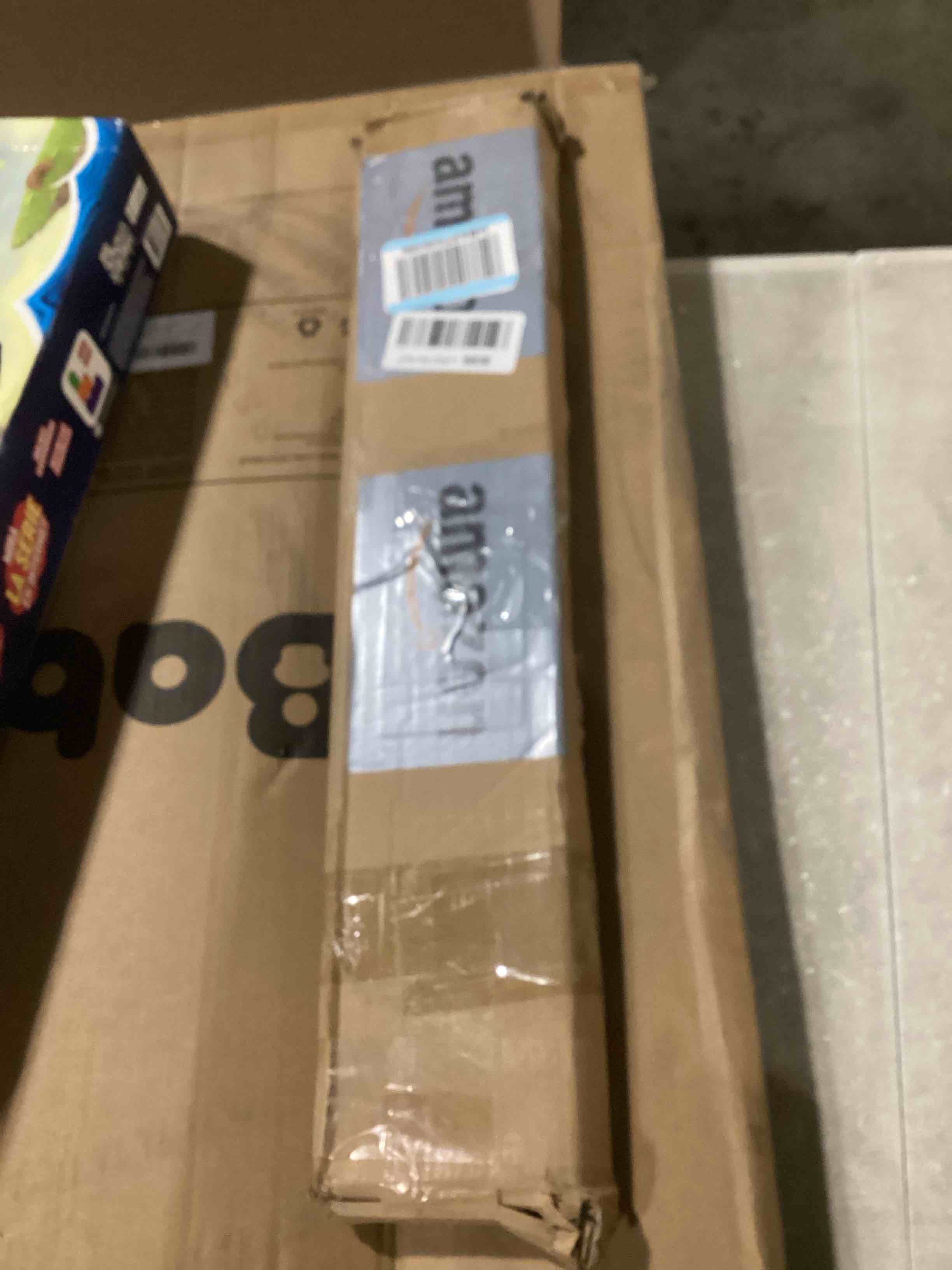 https://s3.amazonaws.com/lotting-images-prod/bidfta/YEL6794840_1737488248084.jpeg