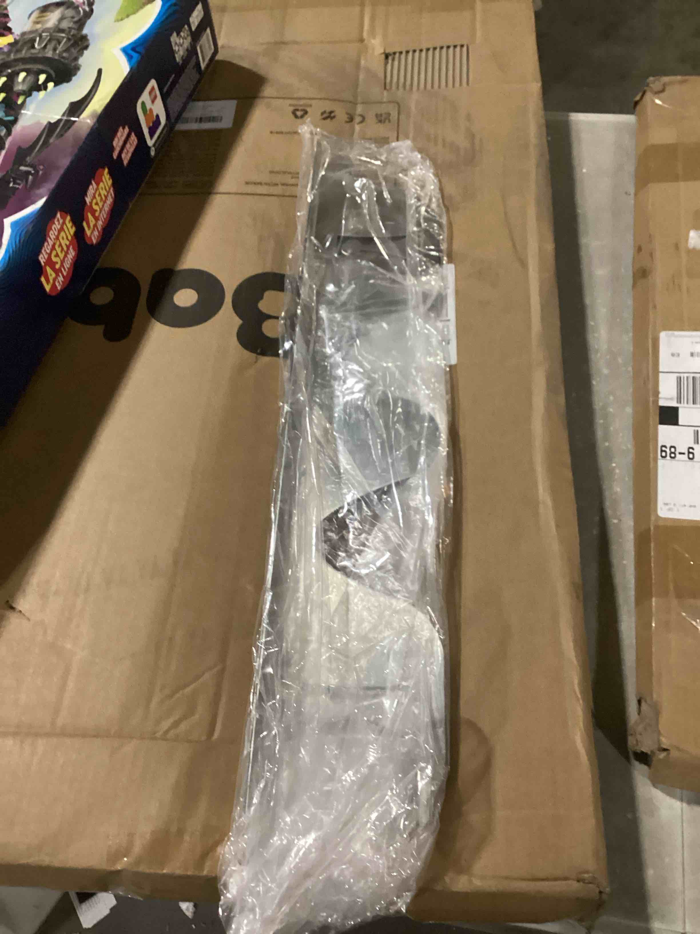 https://s3.amazonaws.com/lotting-images-prod/bidfta/YEL6794840_1737488279254.jpeg