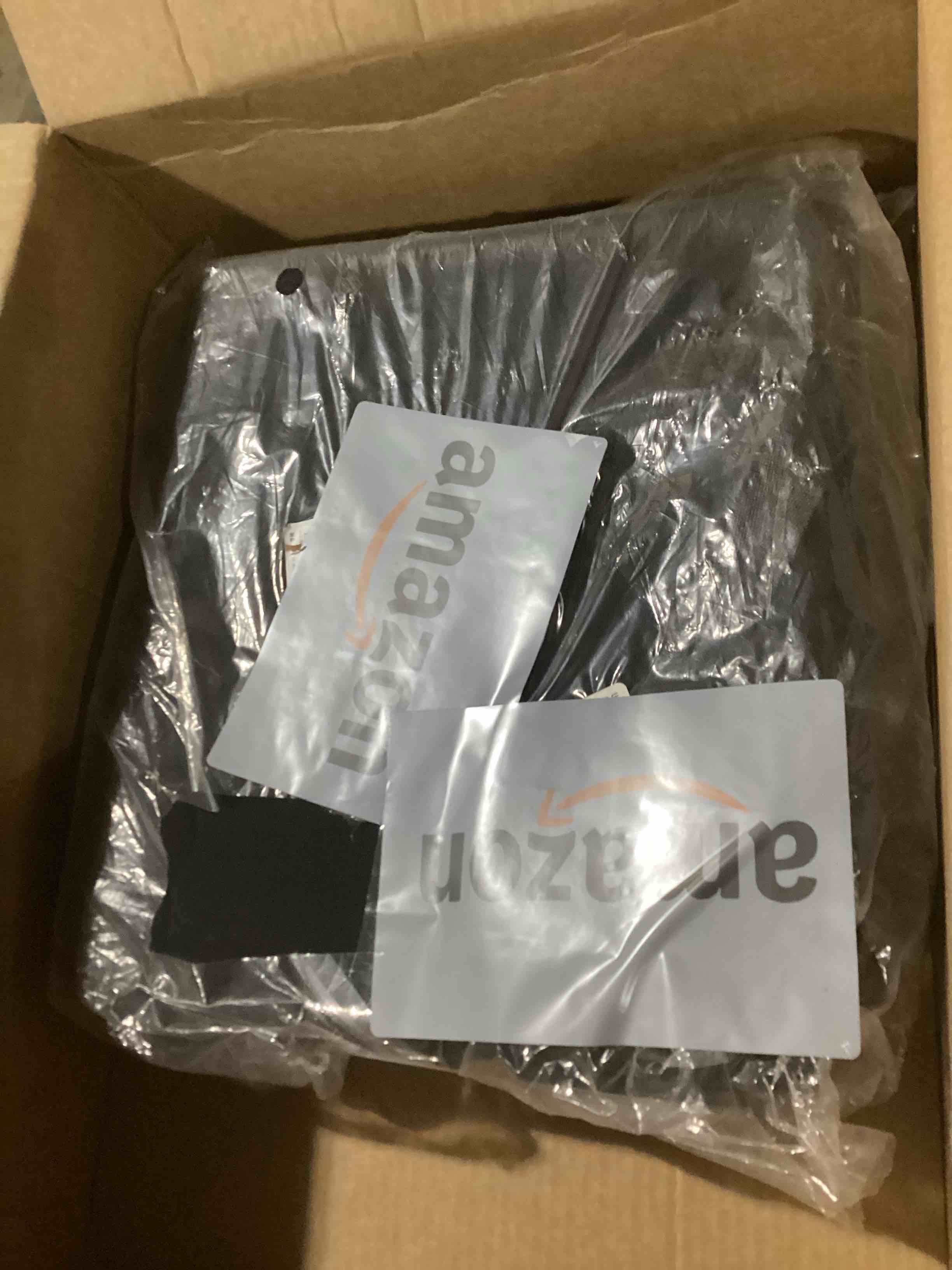 https://s3.amazonaws.com/lotting-images-prod/bidfta/YEL6794971_1737564135542.jpeg