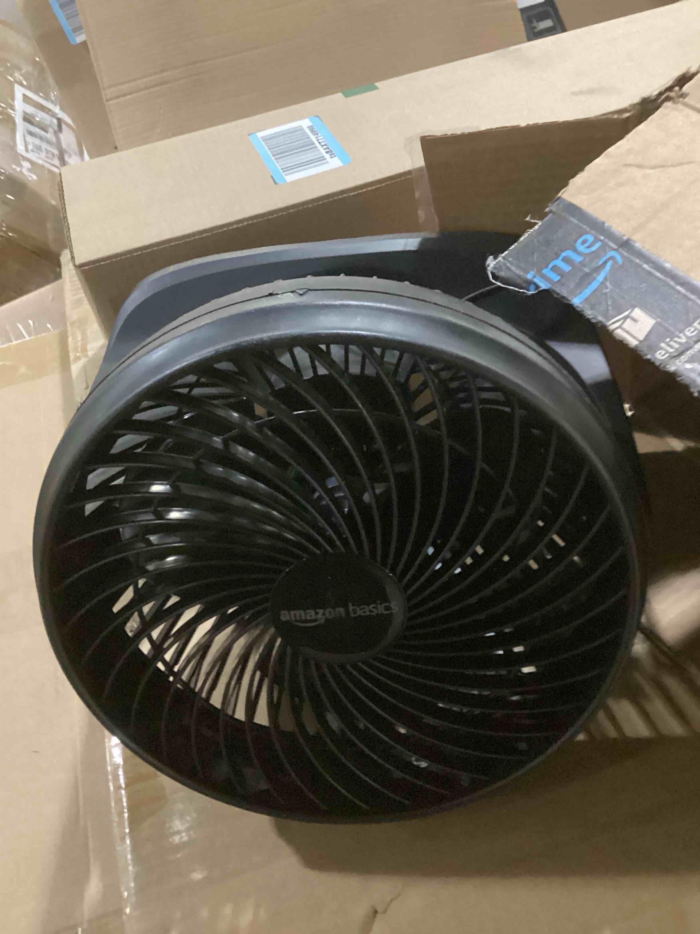 https://s3.amazonaws.com/lotting-images-prod/bidfta/YEL6794973_1737564479513.jpeg