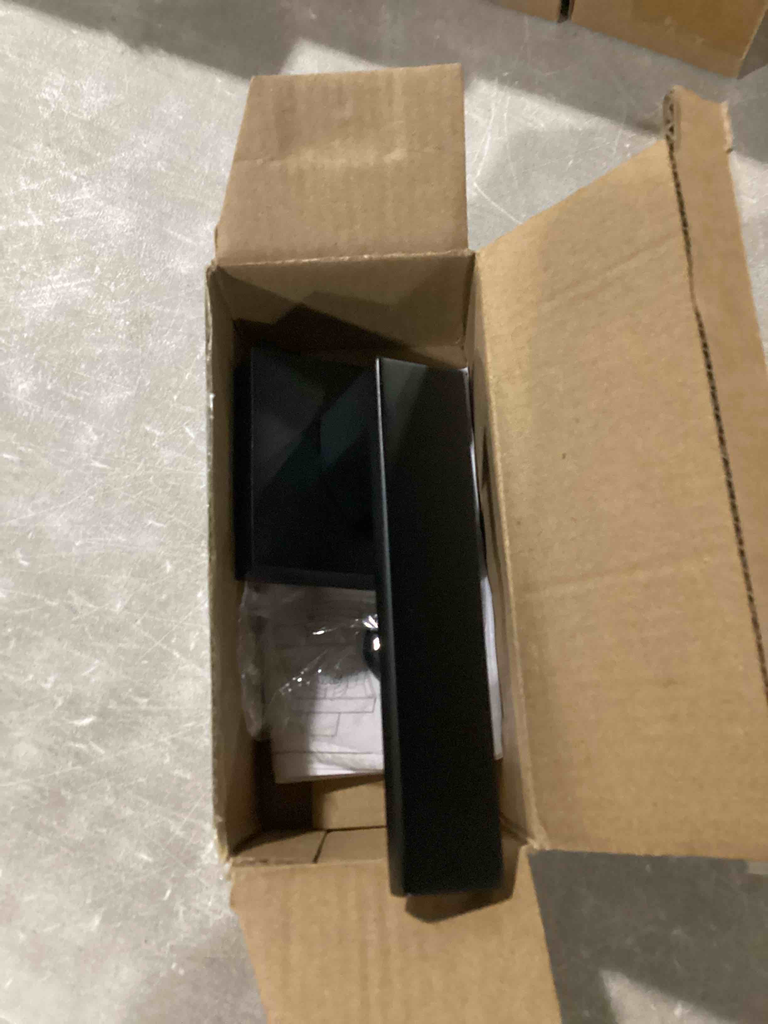 https://s3.amazonaws.com/lotting-images-prod/bidfta/YEL6795076_1737646718146.jpeg