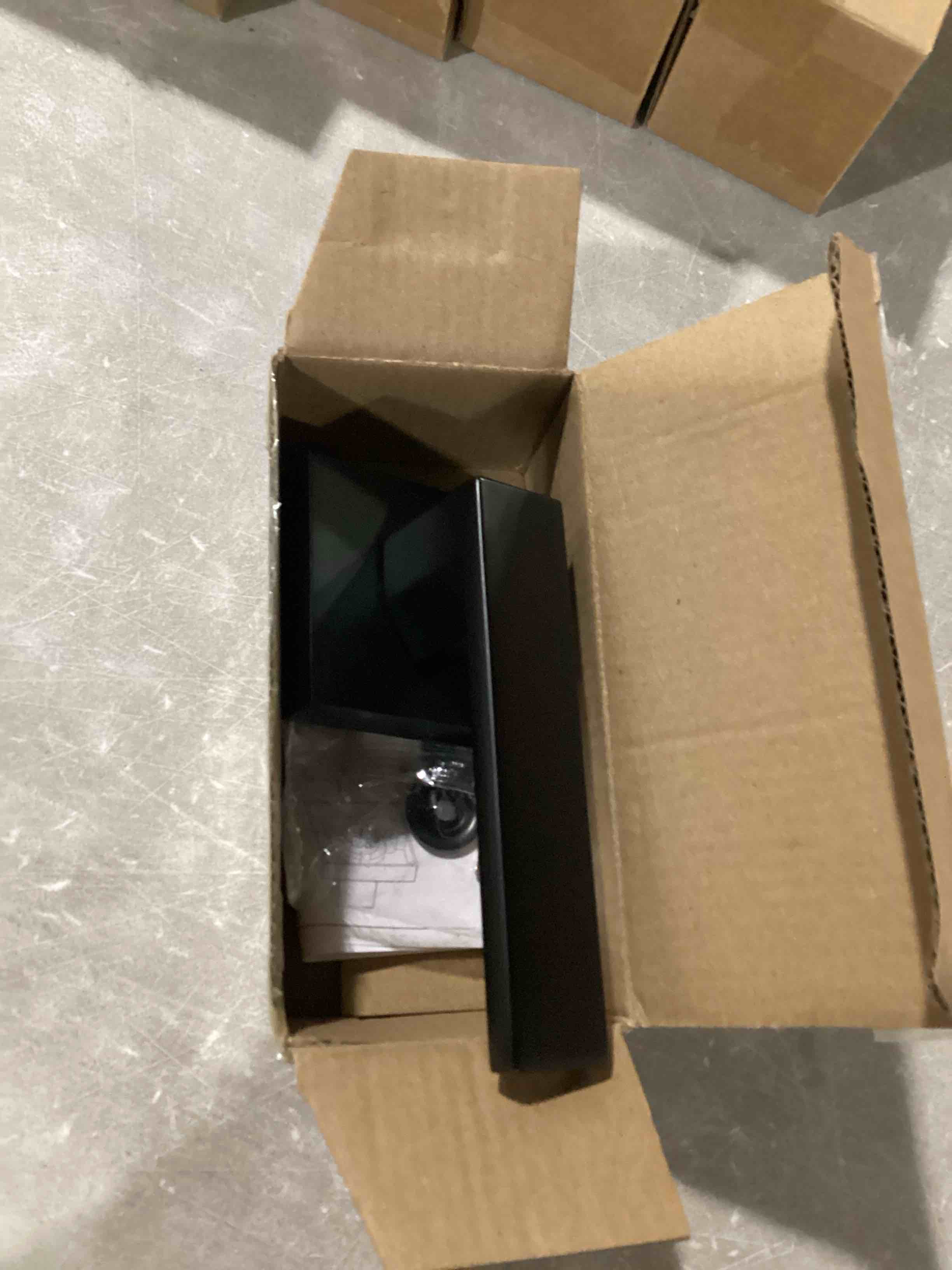 https://s3.amazonaws.com/lotting-images-prod/bidfta/YEL6795085_1737646717199.jpeg