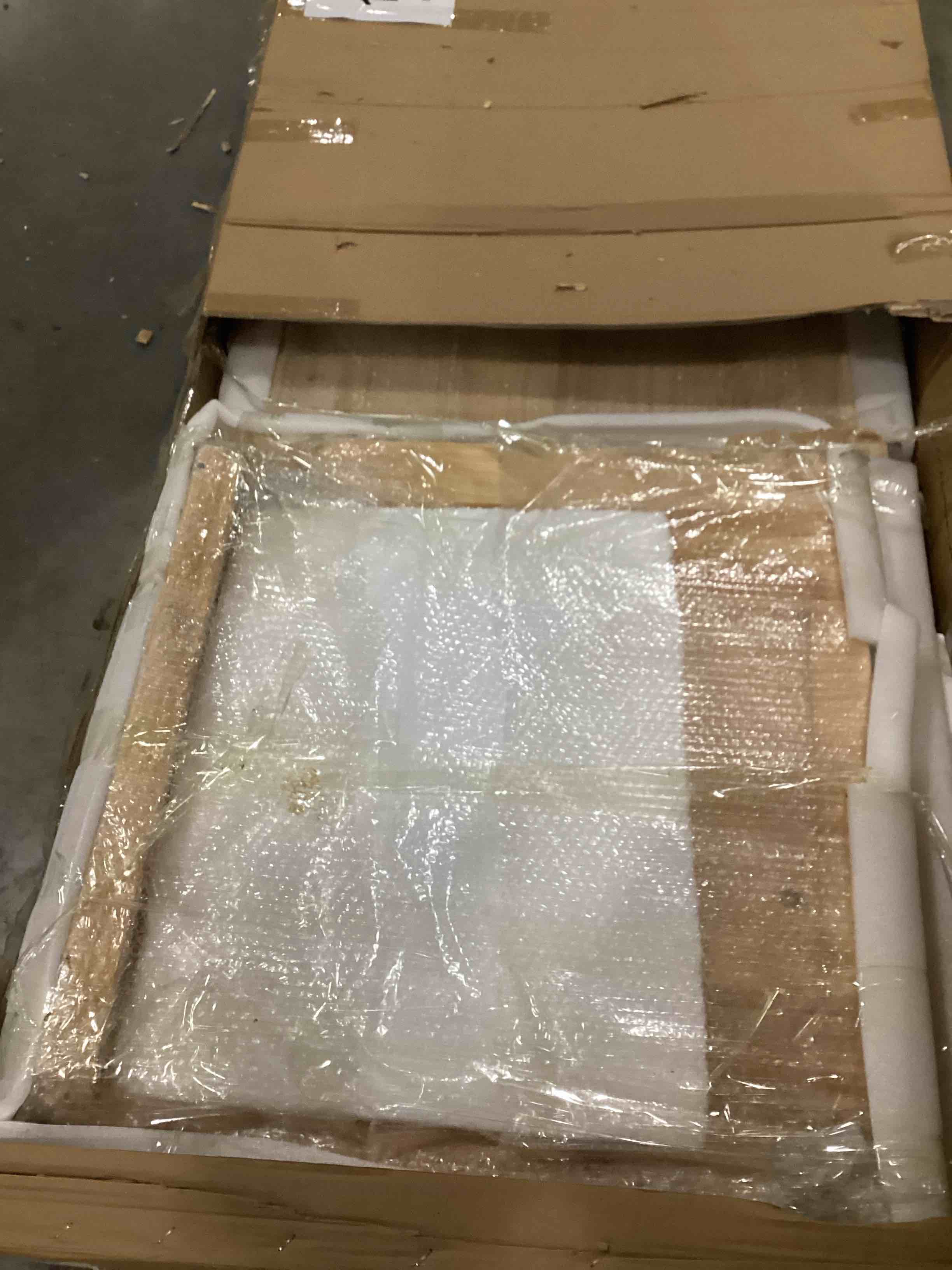 https://s3.amazonaws.com/lotting-images-prod/bidfta/YEL6795158_1737658396477.jpeg