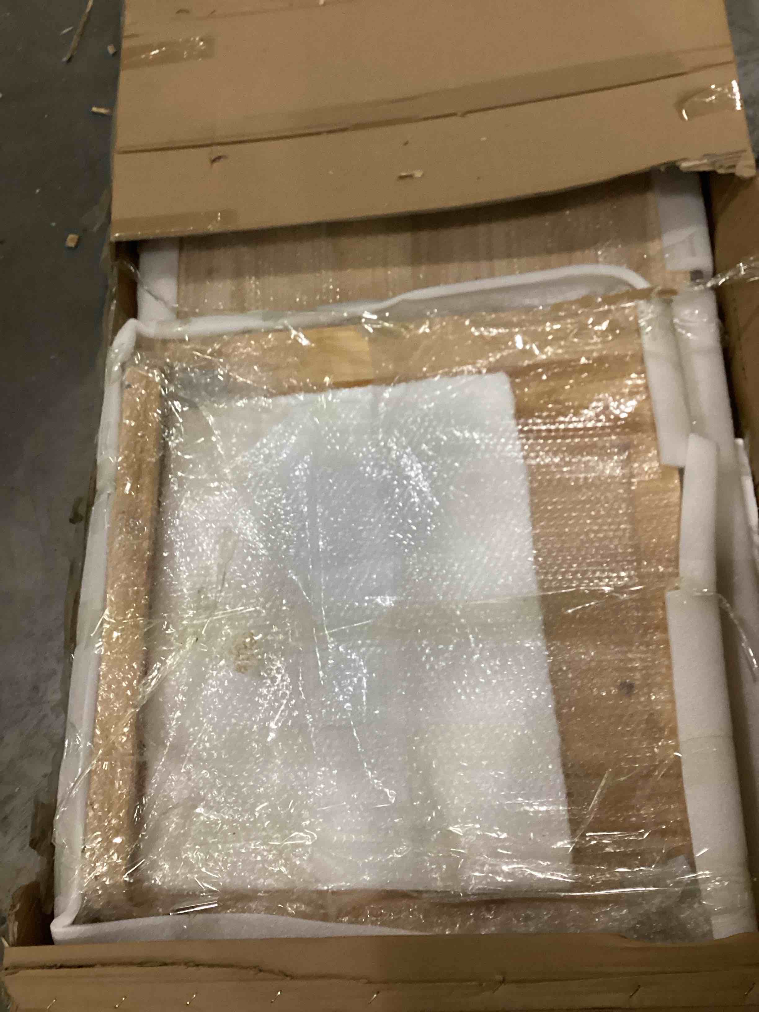 https://s3.amazonaws.com/lotting-images-prod/bidfta/YEL6795158_1737658397969.jpeg