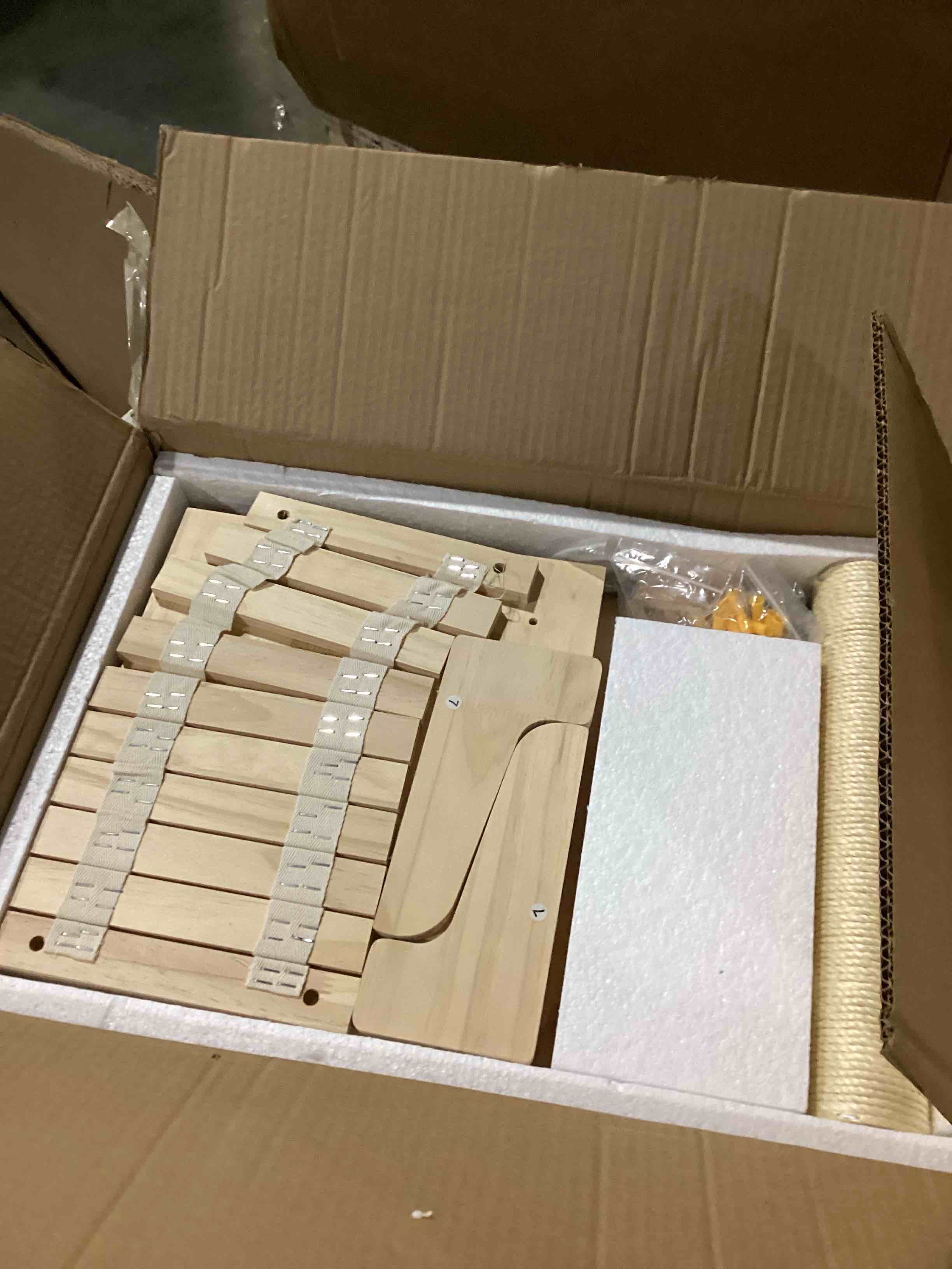 https://s3.amazonaws.com/lotting-images-prod/bidfta/YEL6795380_1737993819659.jpeg