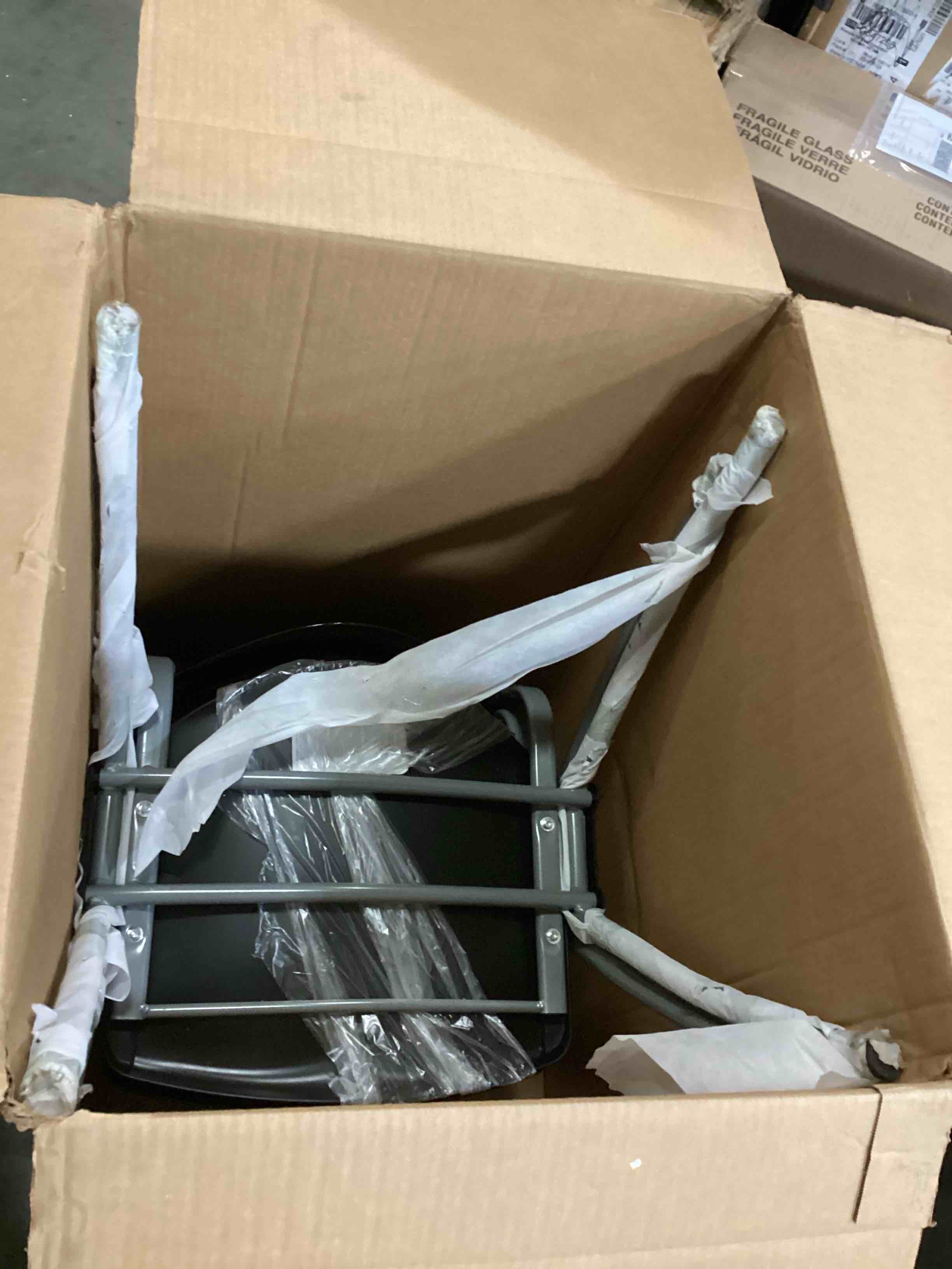 https://s3.amazonaws.com/lotting-images-prod/bidfta/YEL6795540_1737724338004.jpeg