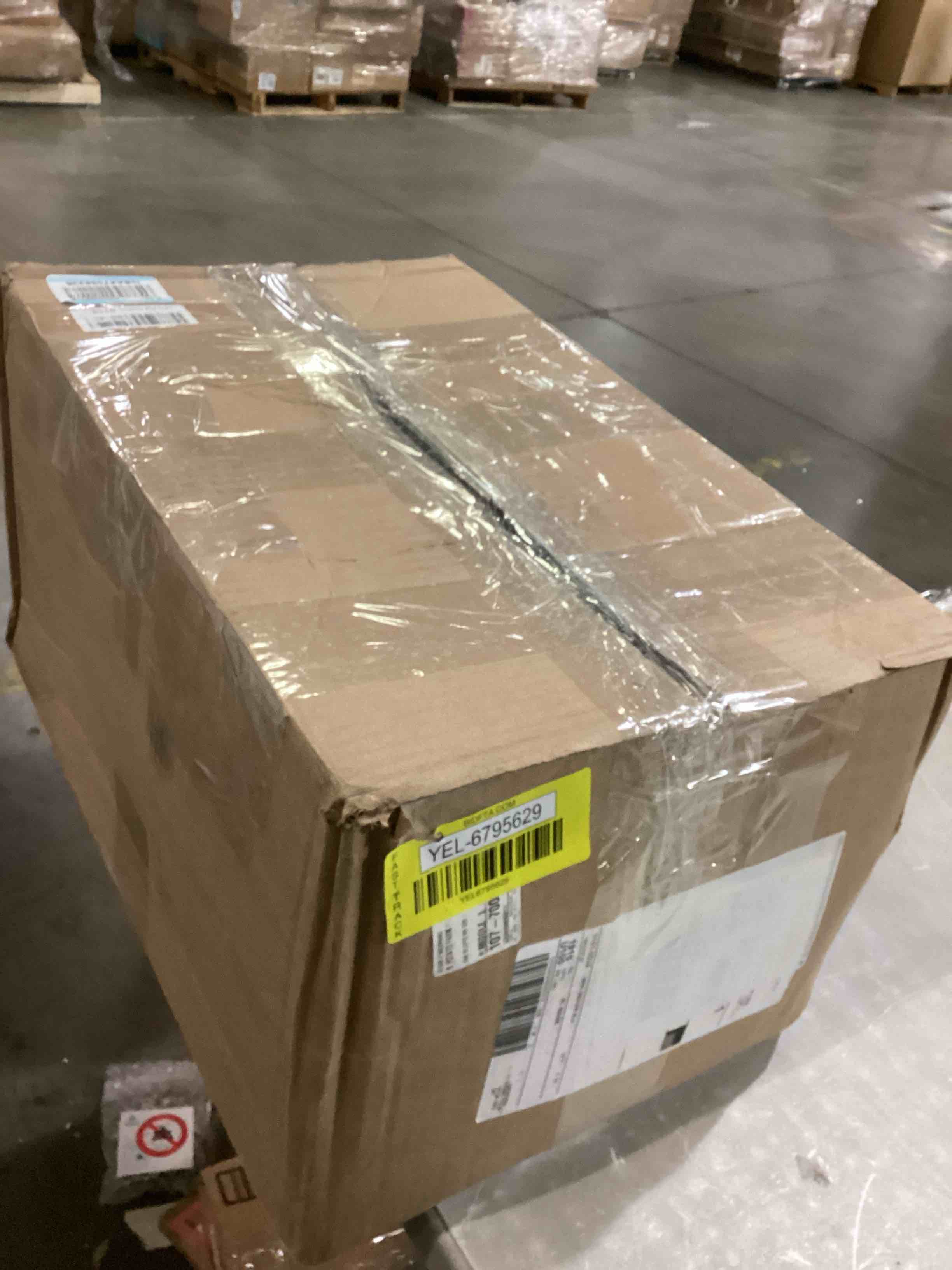 https://s3.amazonaws.com/lotting-images-prod/bidfta/YEL6795629_1737749180535.jpeg