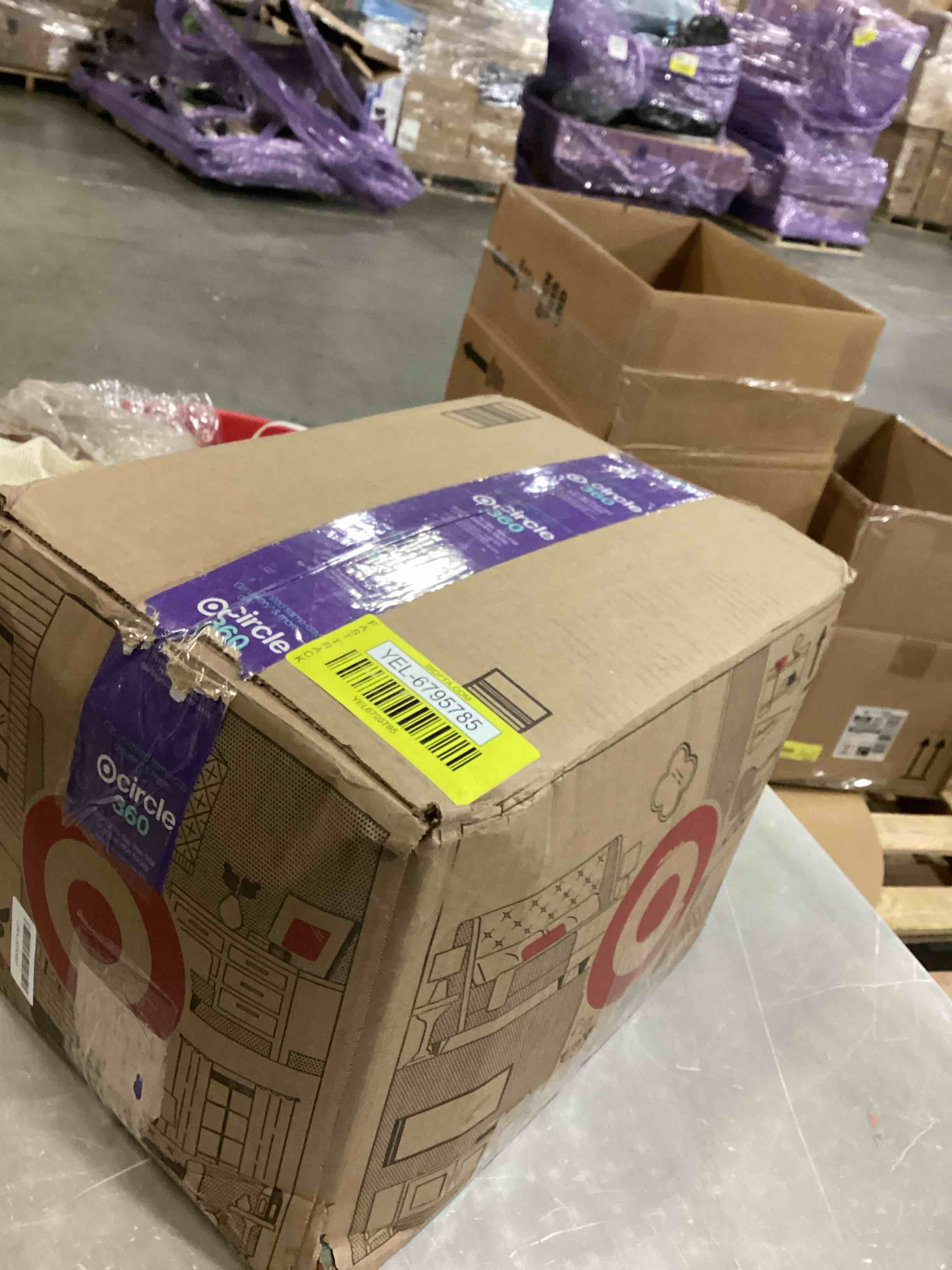 https://s3.amazonaws.com/lotting-images-prod/bidfta/YEL6795785_1738071123085.jpeg