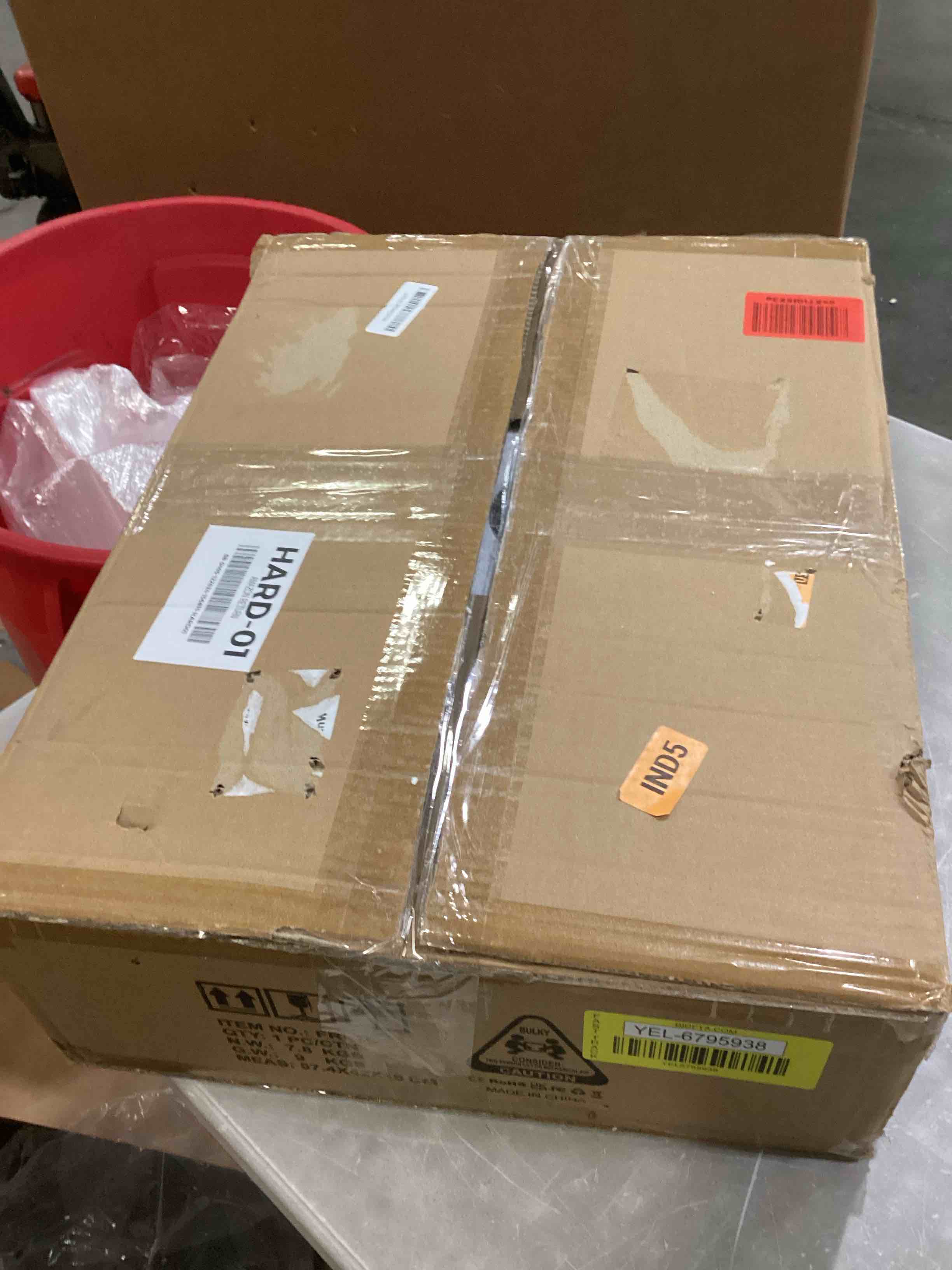 https://s3.amazonaws.com/lotting-images-prod/bidfta/YEL6795938_1738261863832.jpeg